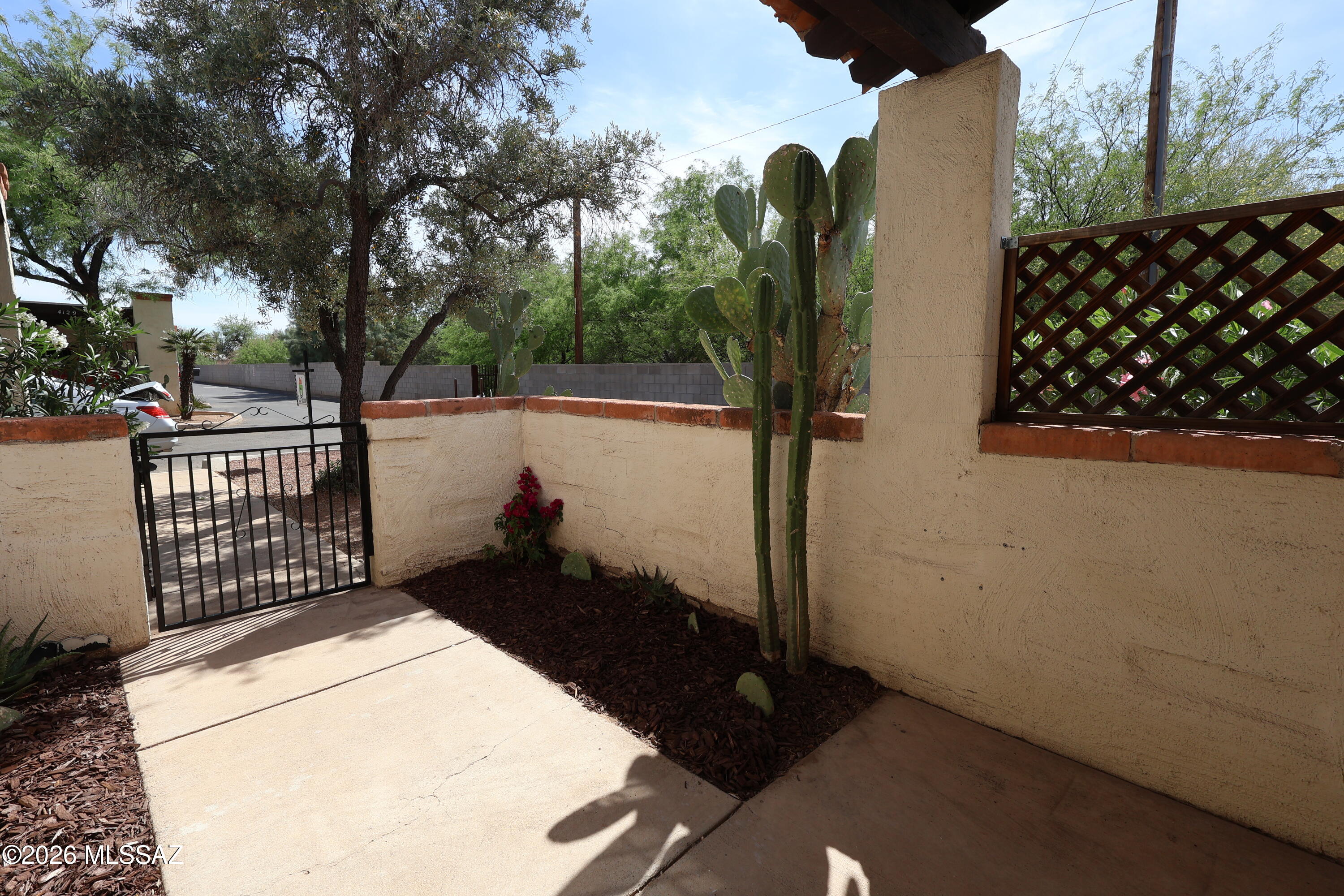 4145 N Via Villas