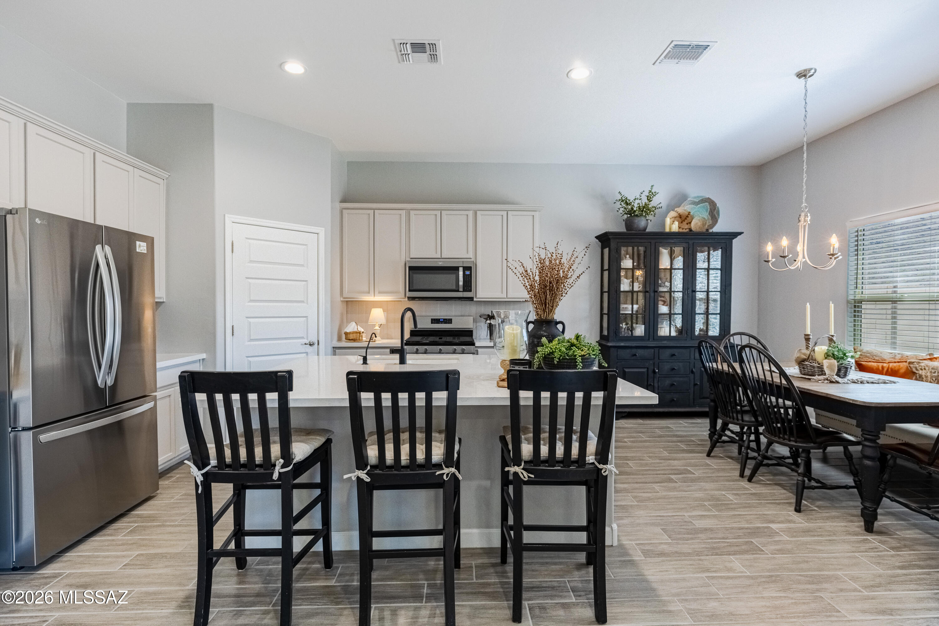 Saguaro Bloom 7B - Residential