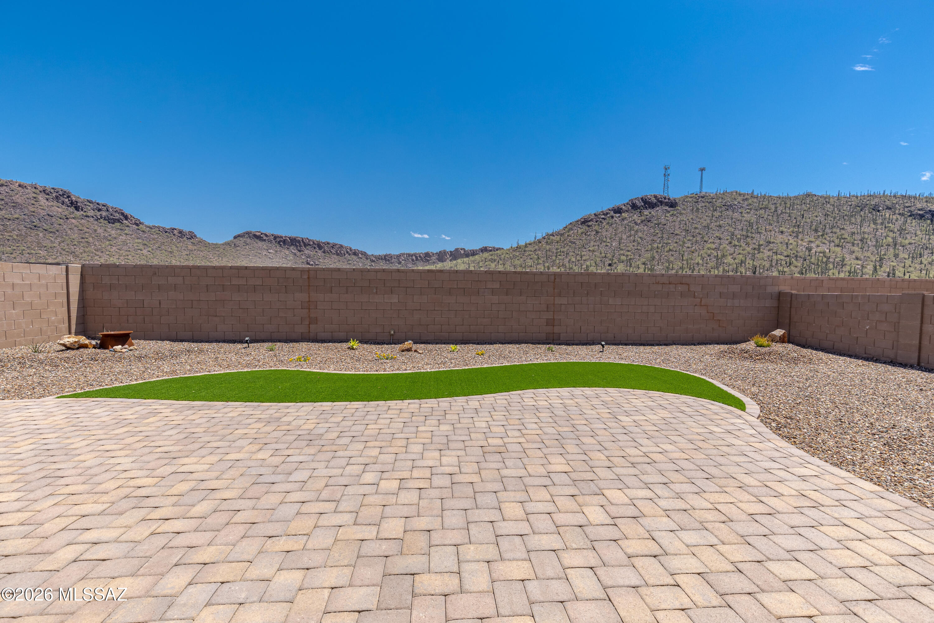 Saguaro Bloom 7B - Residential