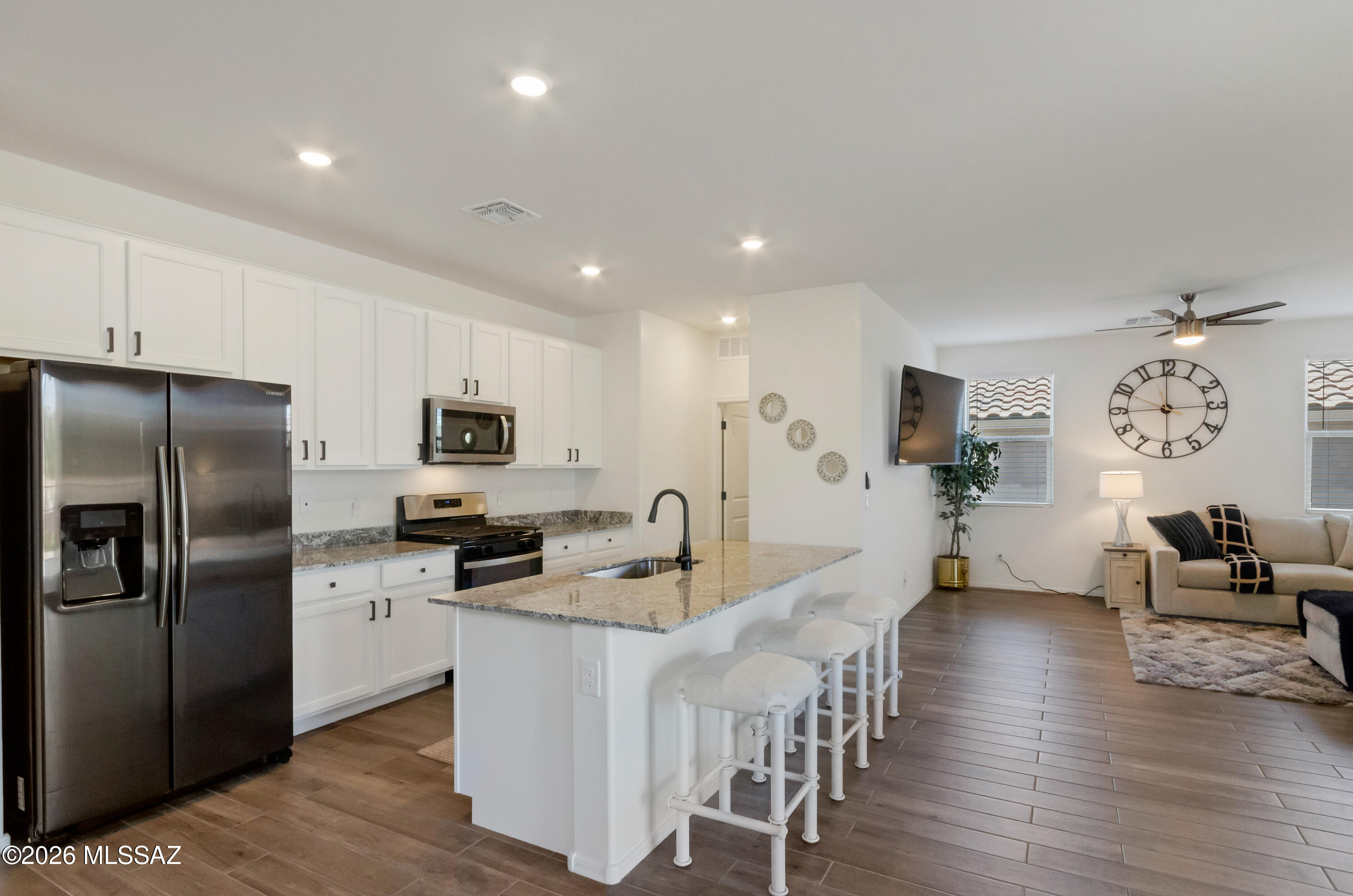 Vista Del Oro (1-108) - Residential