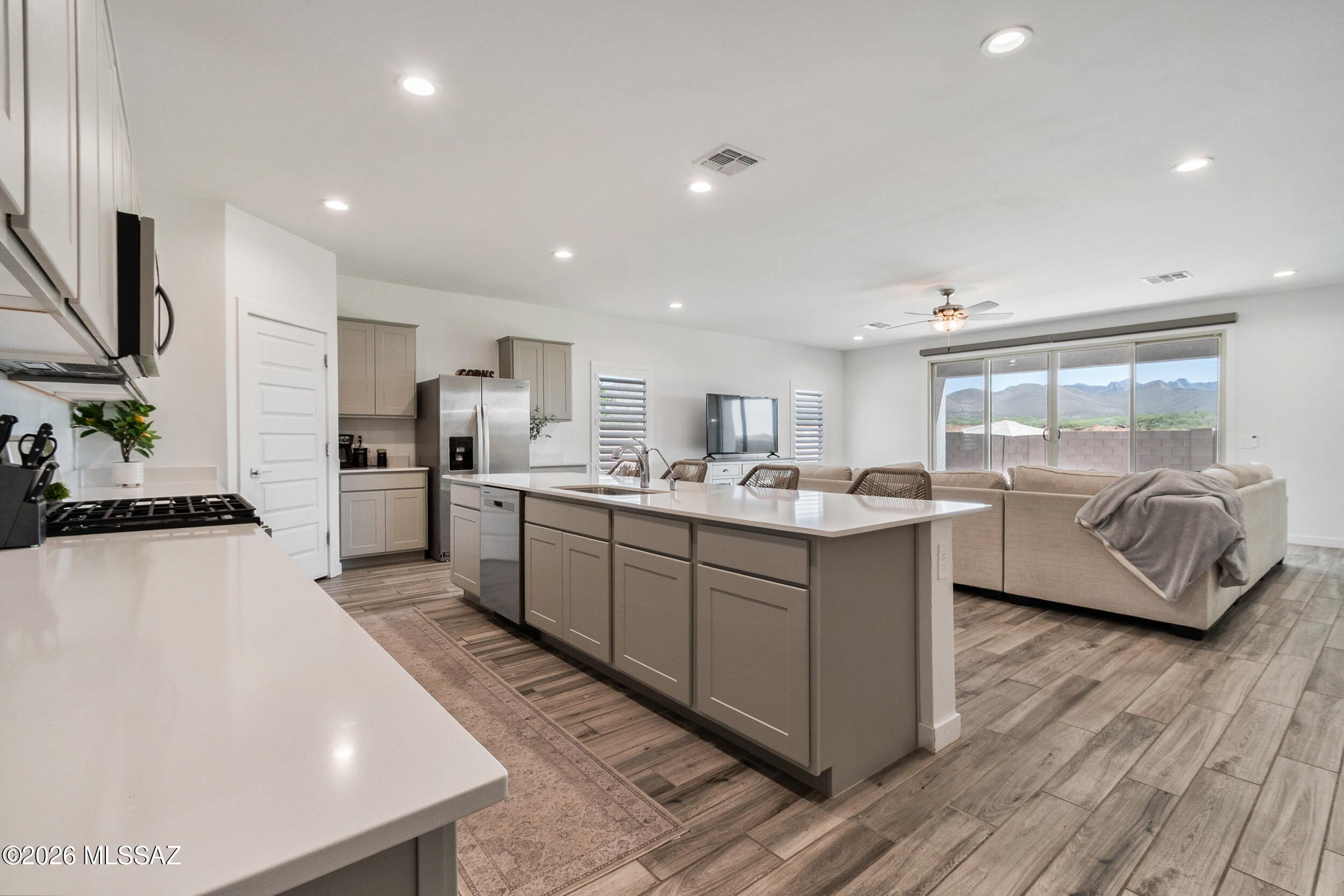 New Tucson Unit NO. 9 (1-404) - Residential