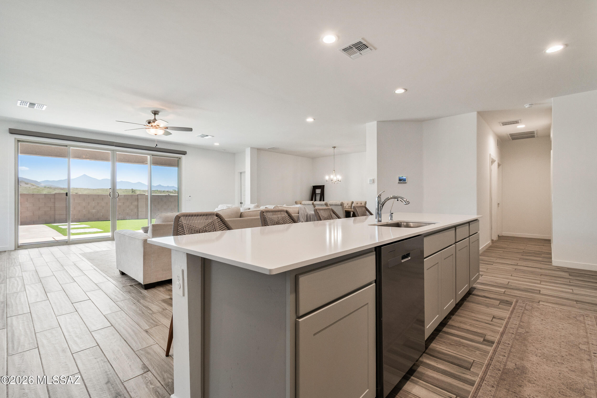 New Tucson Unit NO. 9 (1-404) - Residential