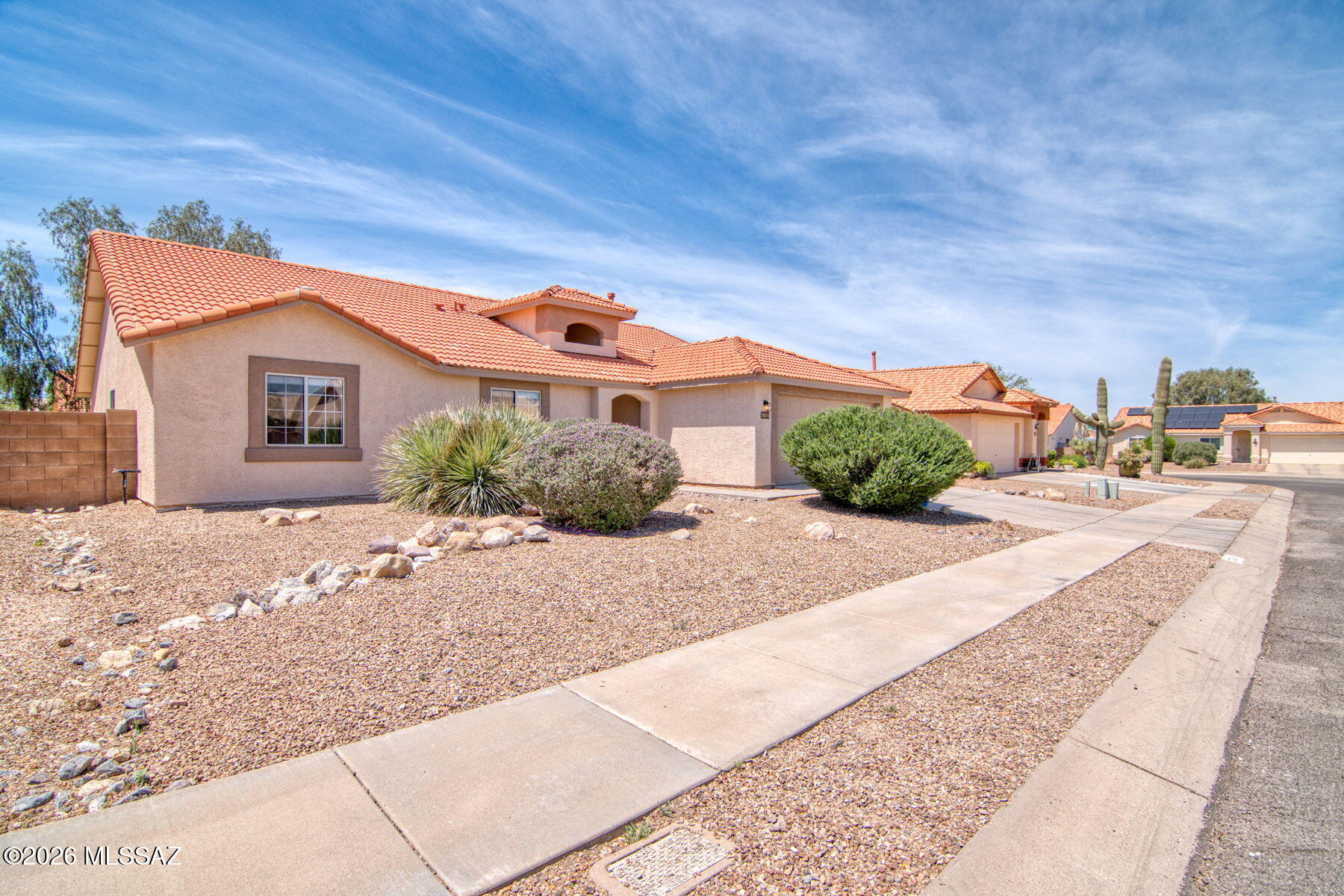Hacienda Del Oro (1-879) - Residential