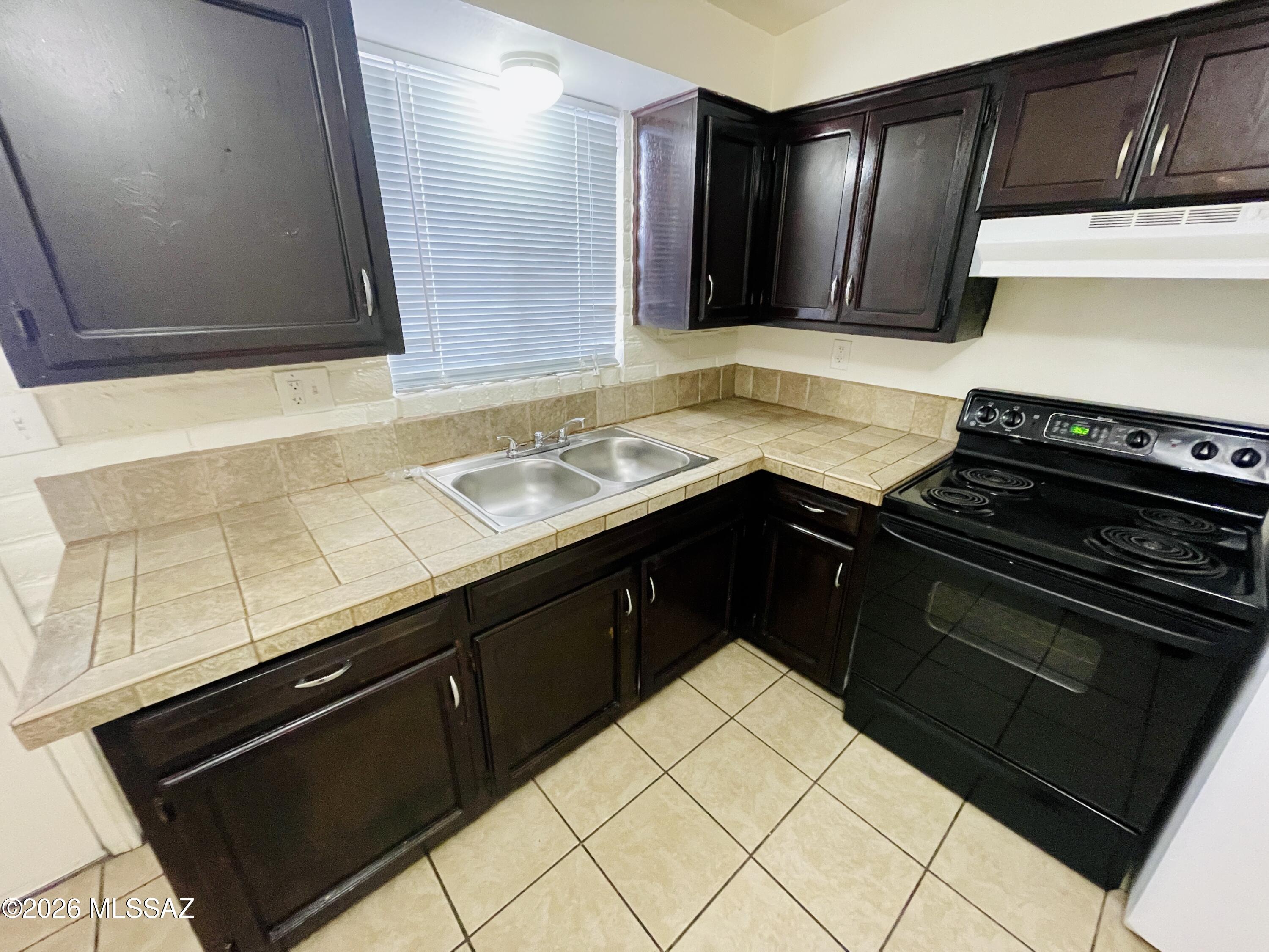 St. James Court - Residential Lease