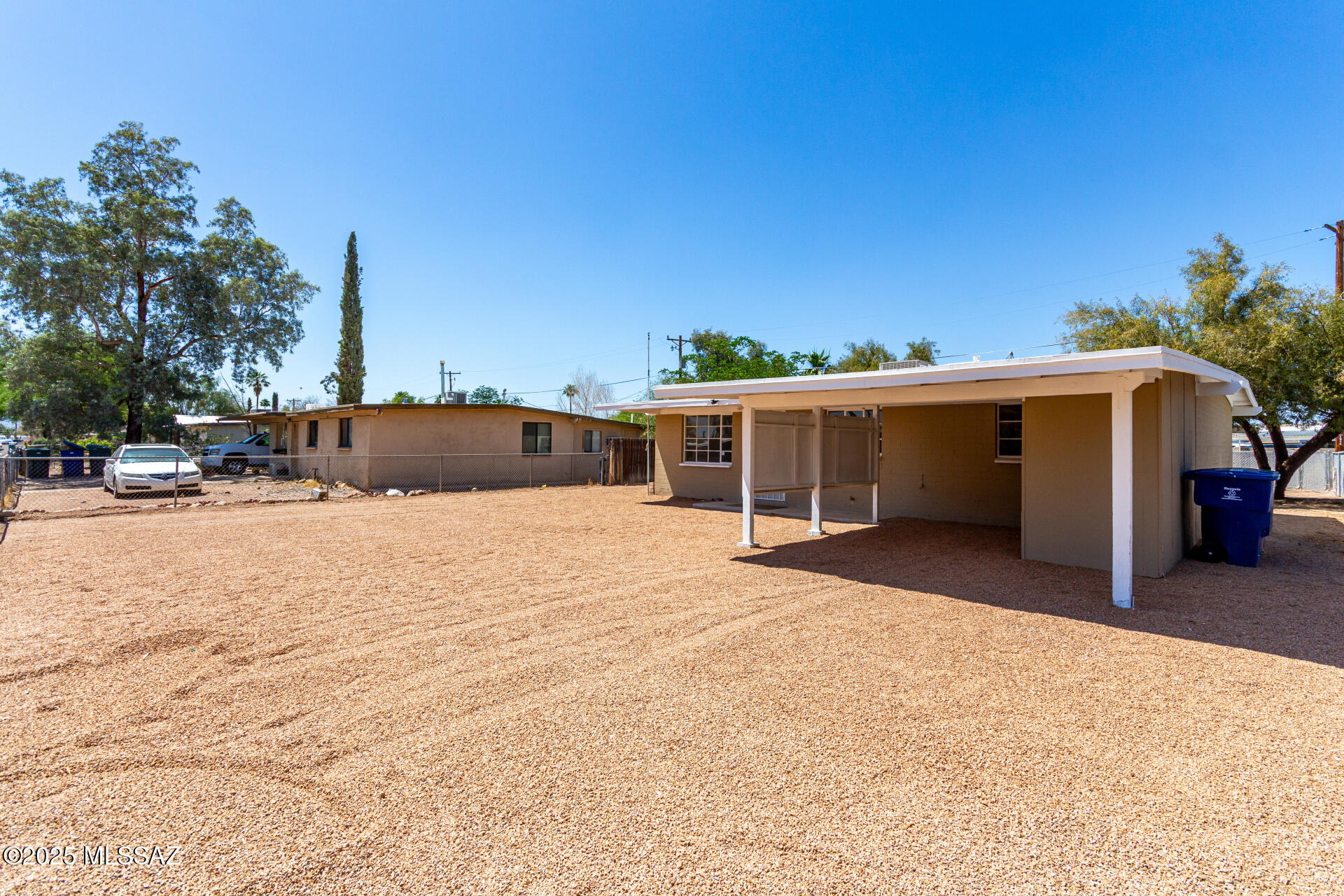 1214 W Kleindale Road