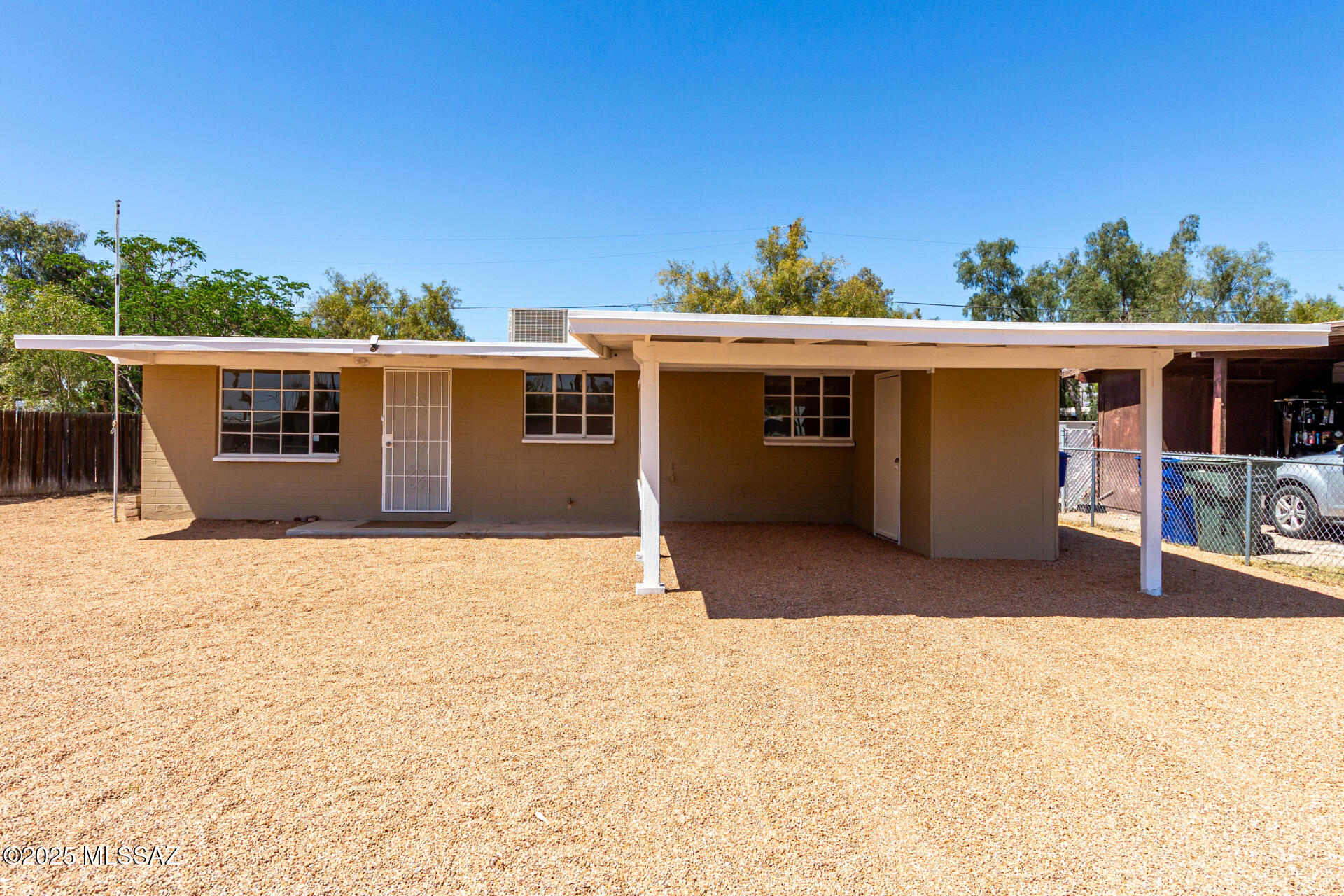 1214 W Kleindale Road