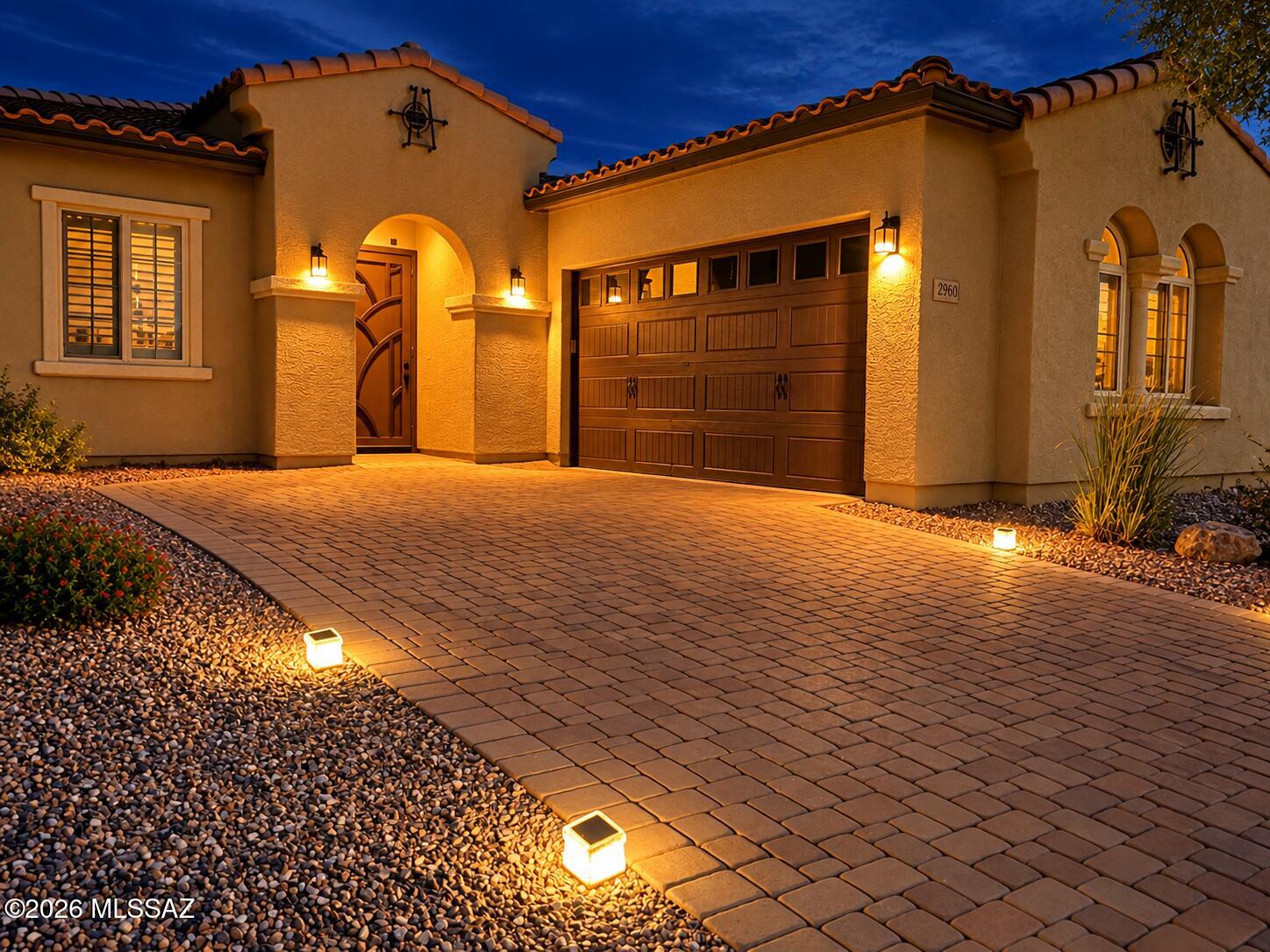 986 W Baccata Court