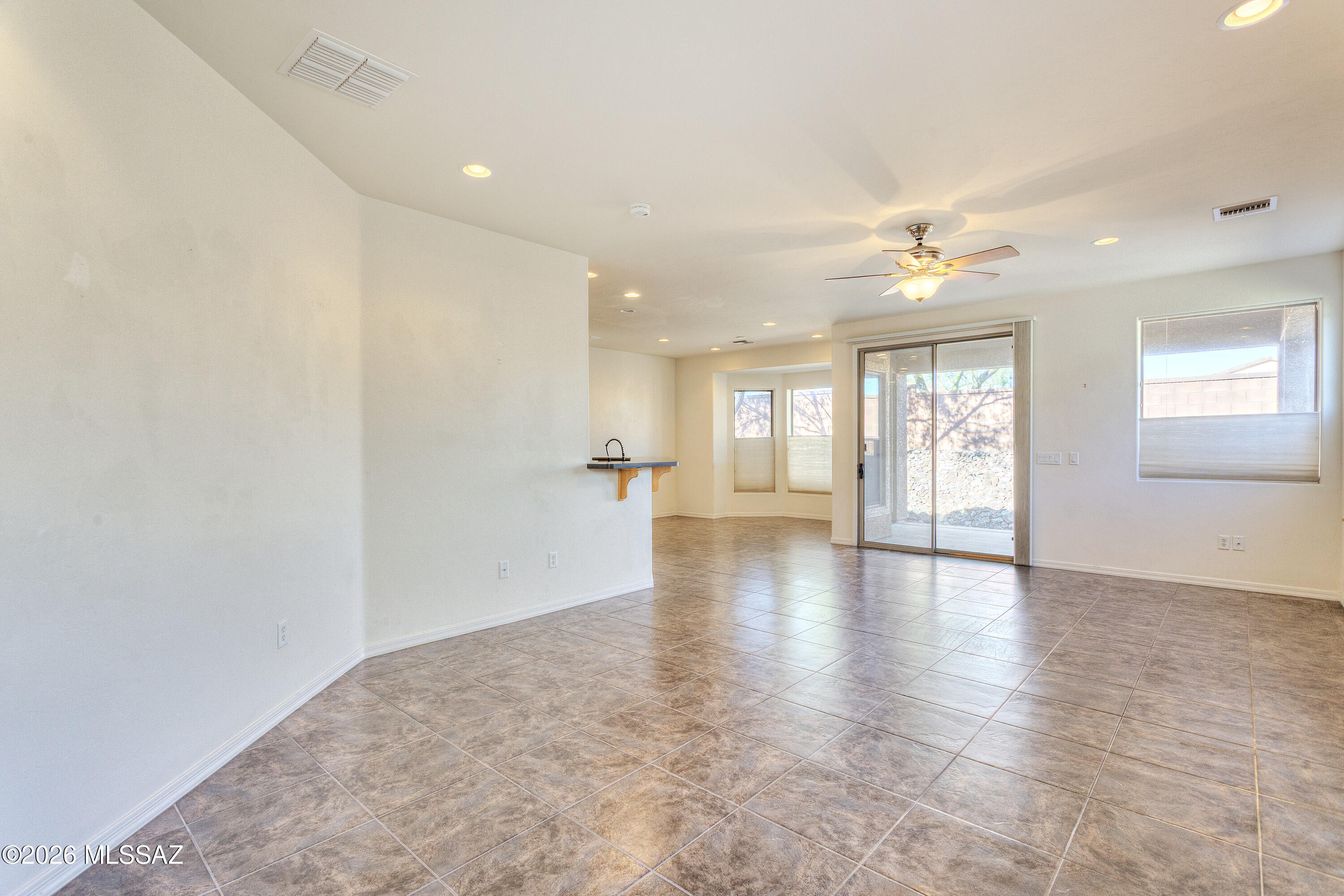 686 W Shadow Wood Street