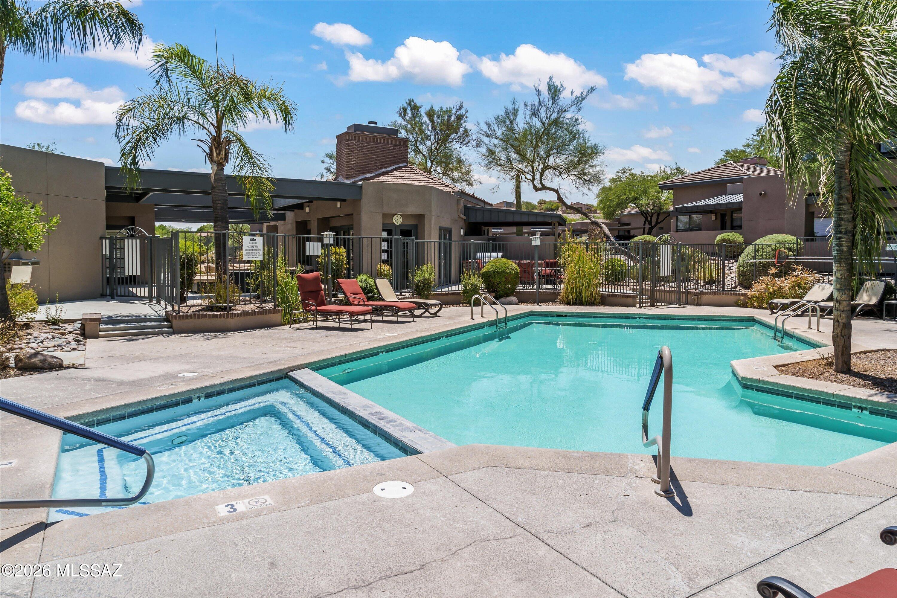 Greens at Ventana Canyon - Residential