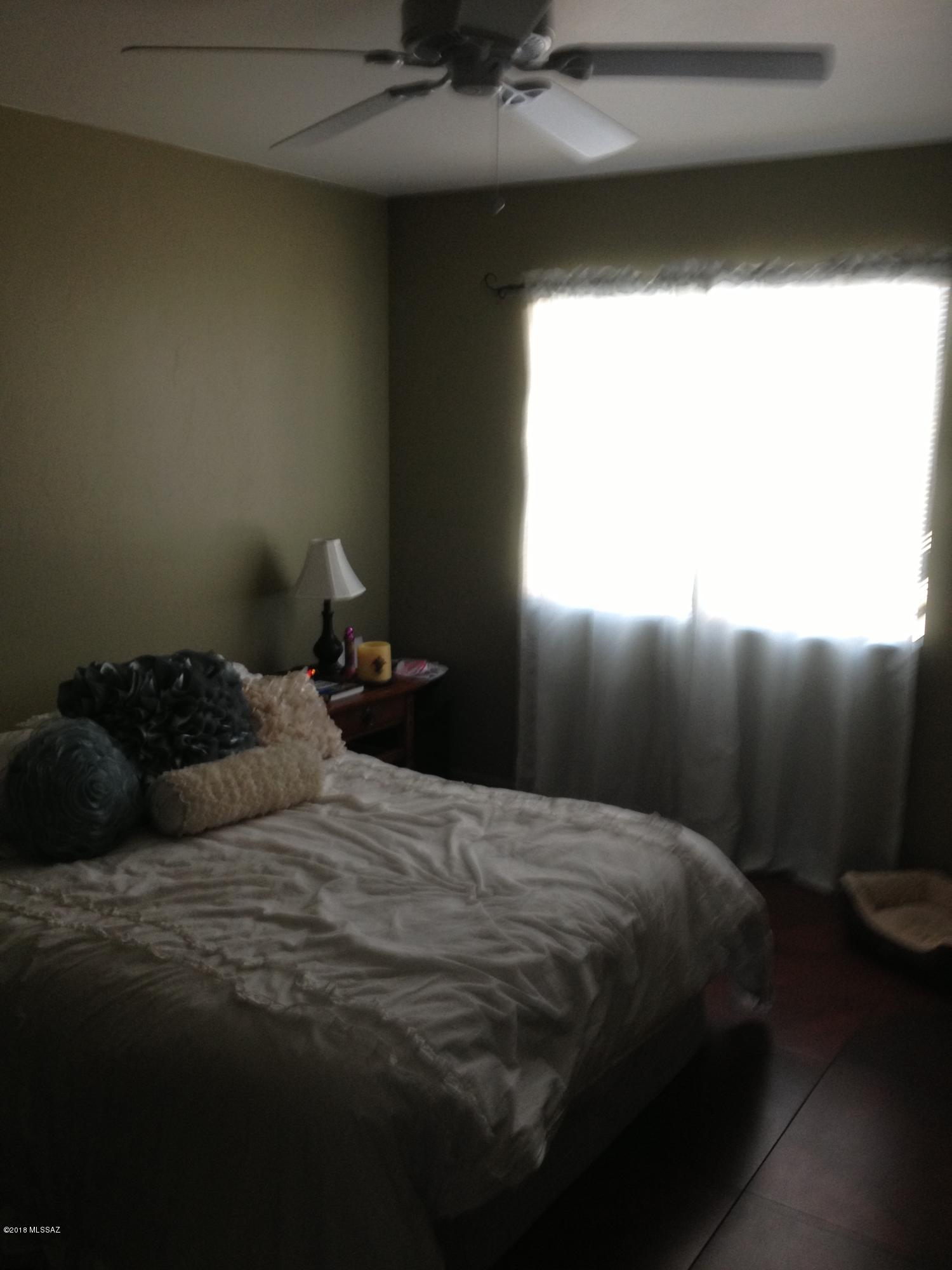 Unsubdivided - Residential Lease