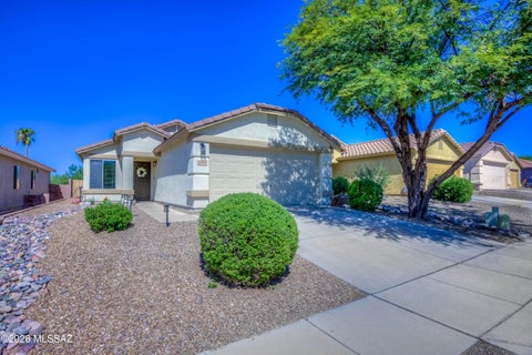 Photo of 2374 S Adventure Trail, Tucson, AZ 85748 (MLS # 22620080)