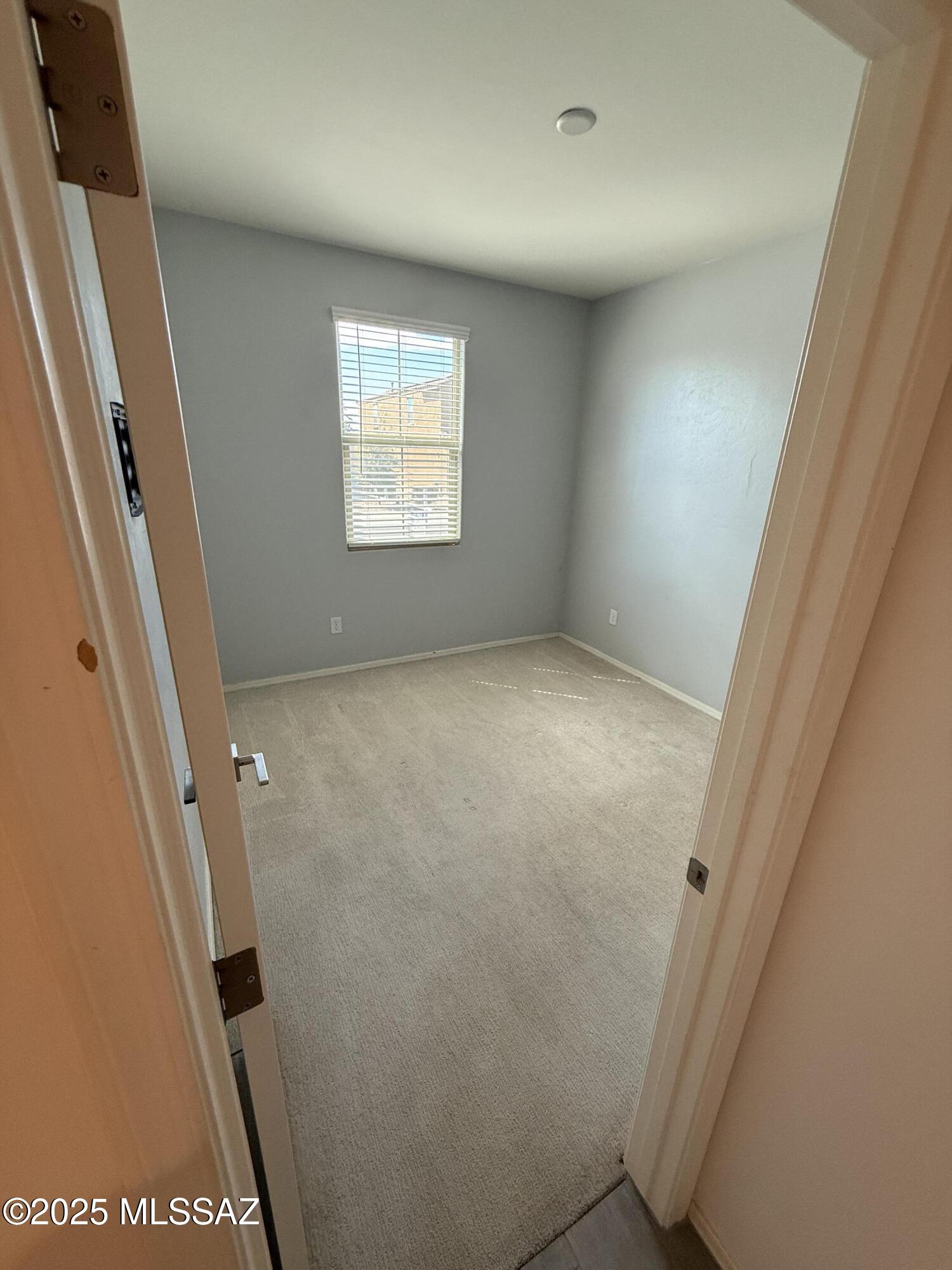 10696 W Chestnut Street