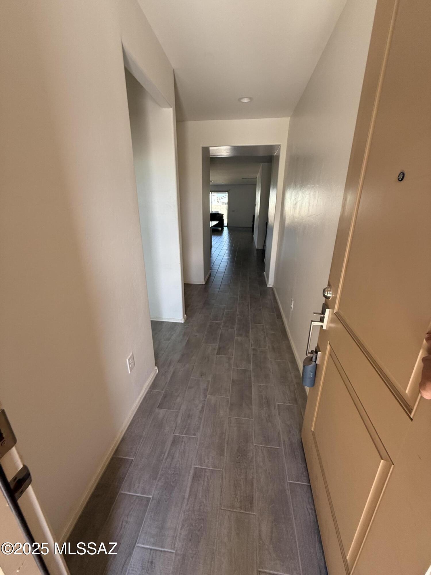 10696 W Chestnut Street