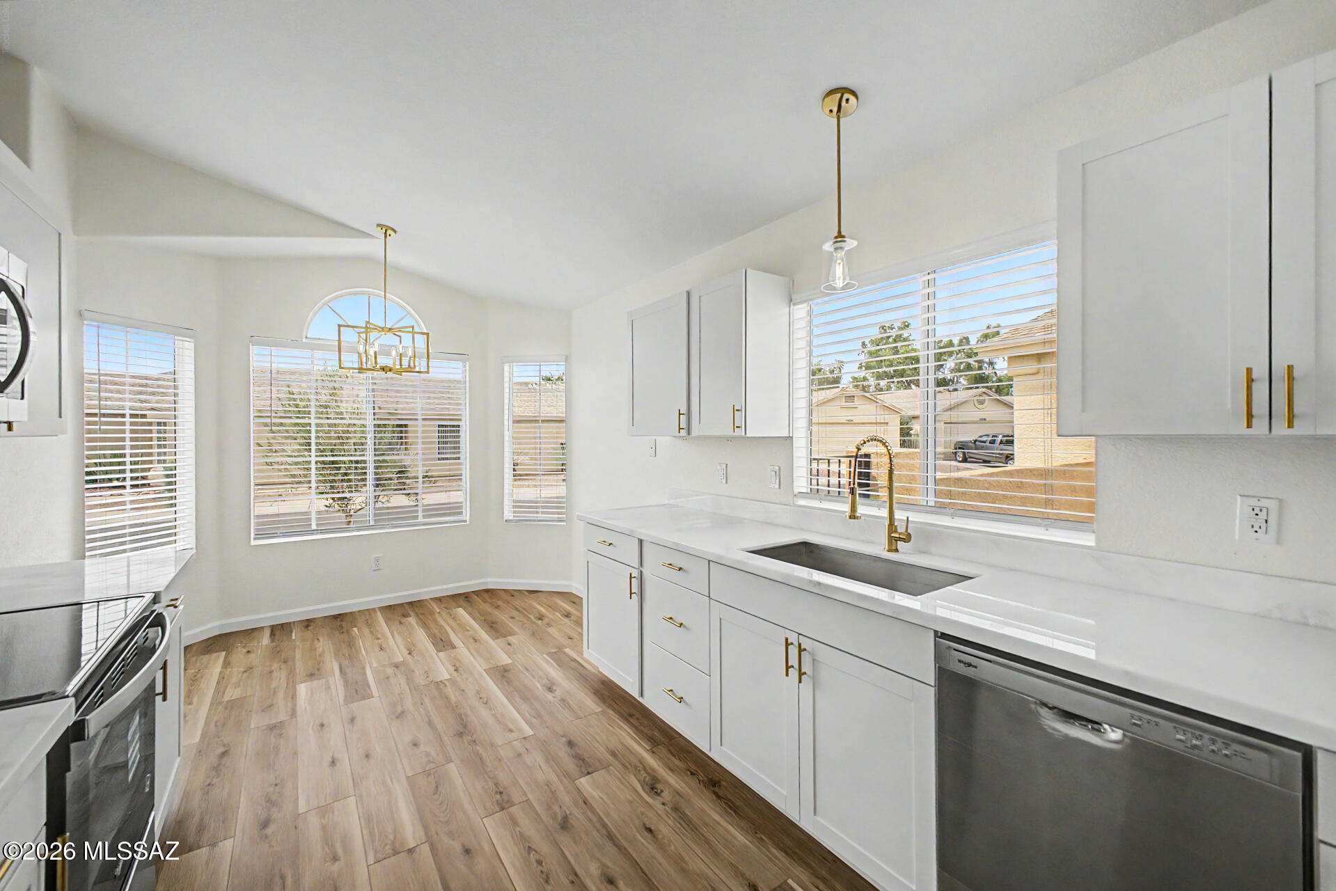 8198 N Wheatfield Drive