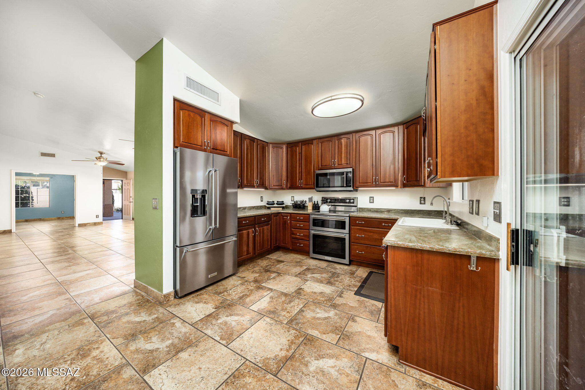 Thornydale Terrace(1-104) - Residential