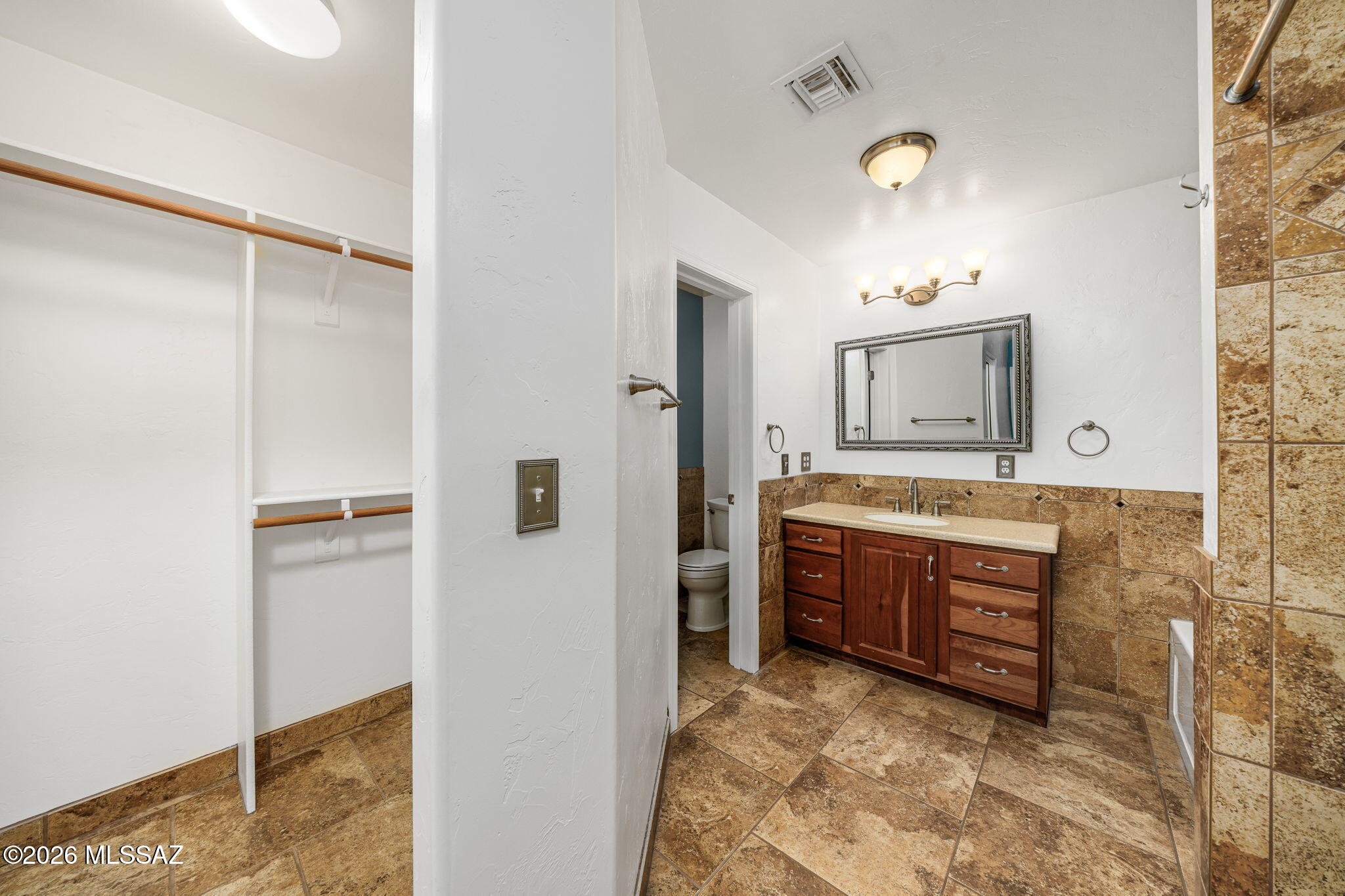 Thornydale Terrace(1-104) - Residential