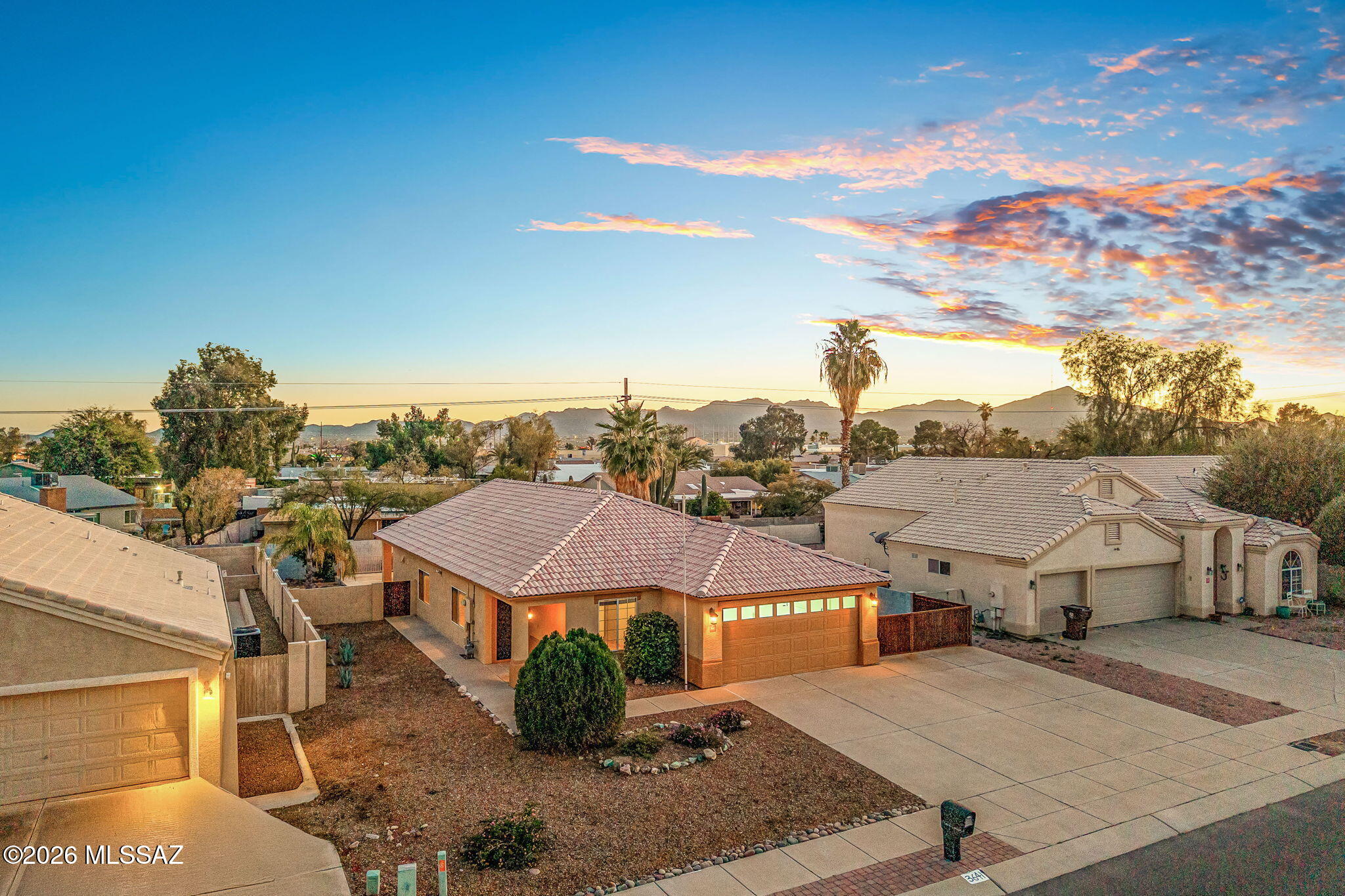Thornydale Terrace(1-104) - Residential