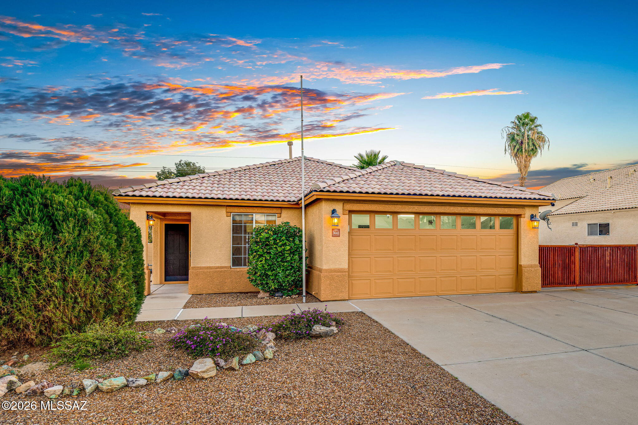 Thornydale Terrace(1-104) - Residential