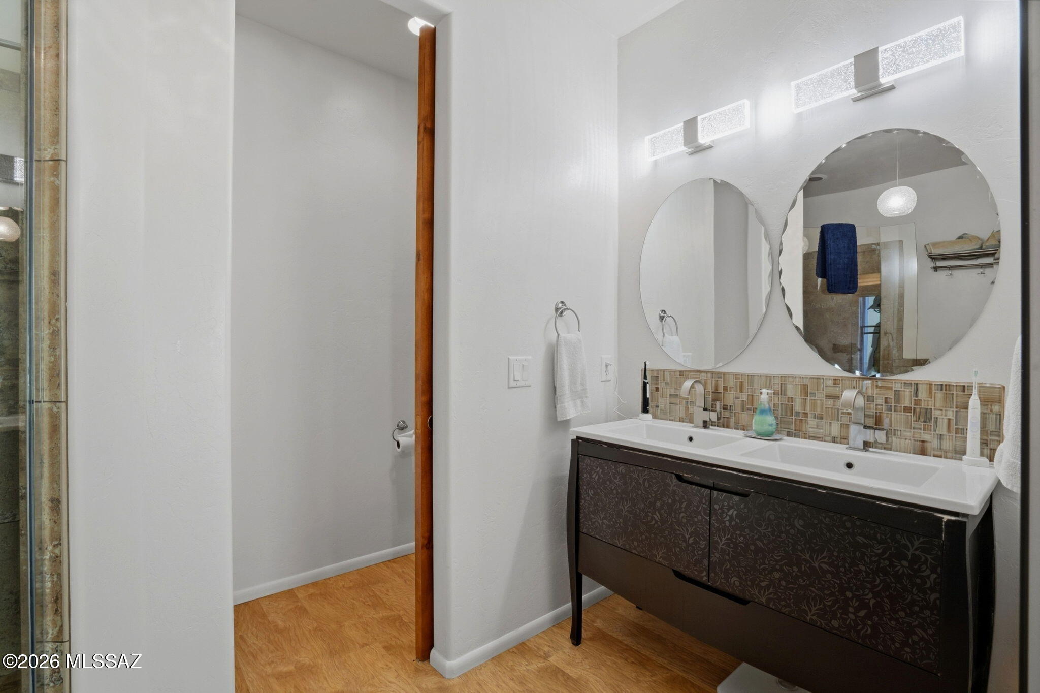 River Walk (1-140) - Residential