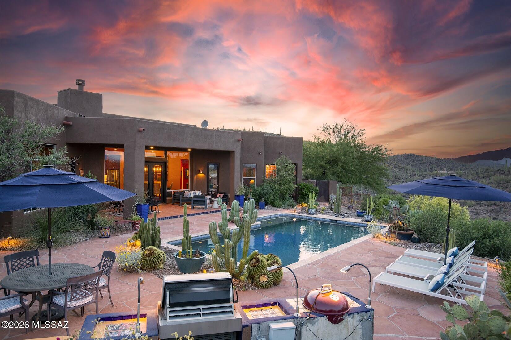 4811 N El Adobe Ranch Road