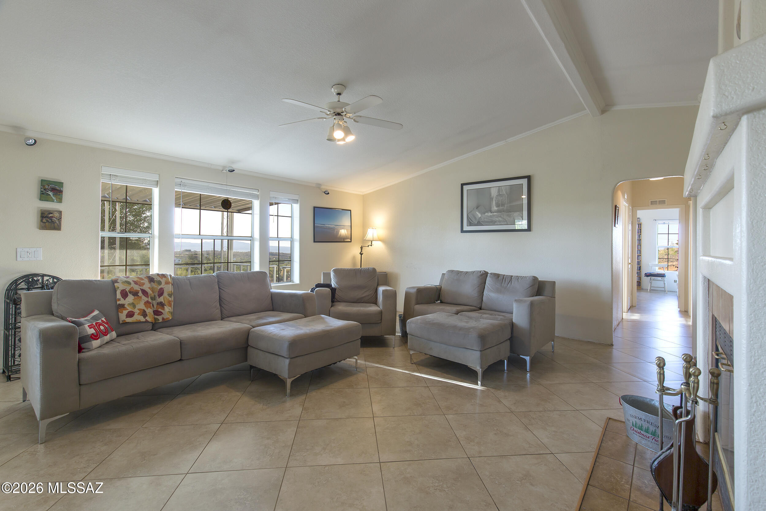 1045 W Barbara Place