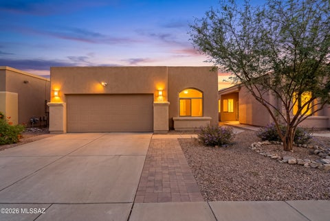 Photo of 5521 N Silver Stream Way, Tucson, AZ 85704 (MLS # 22625587)
