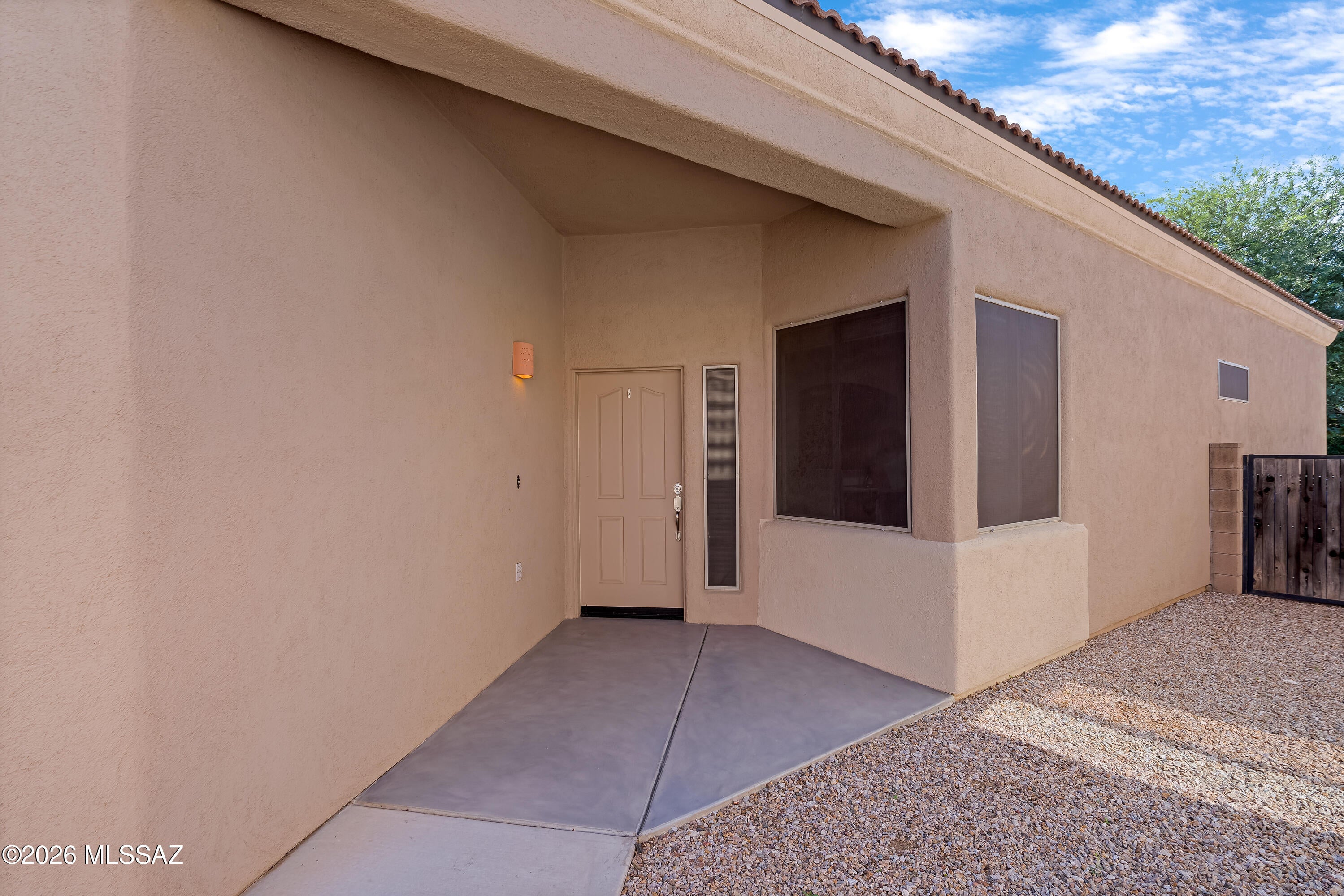 5521 N Silver Stream Way