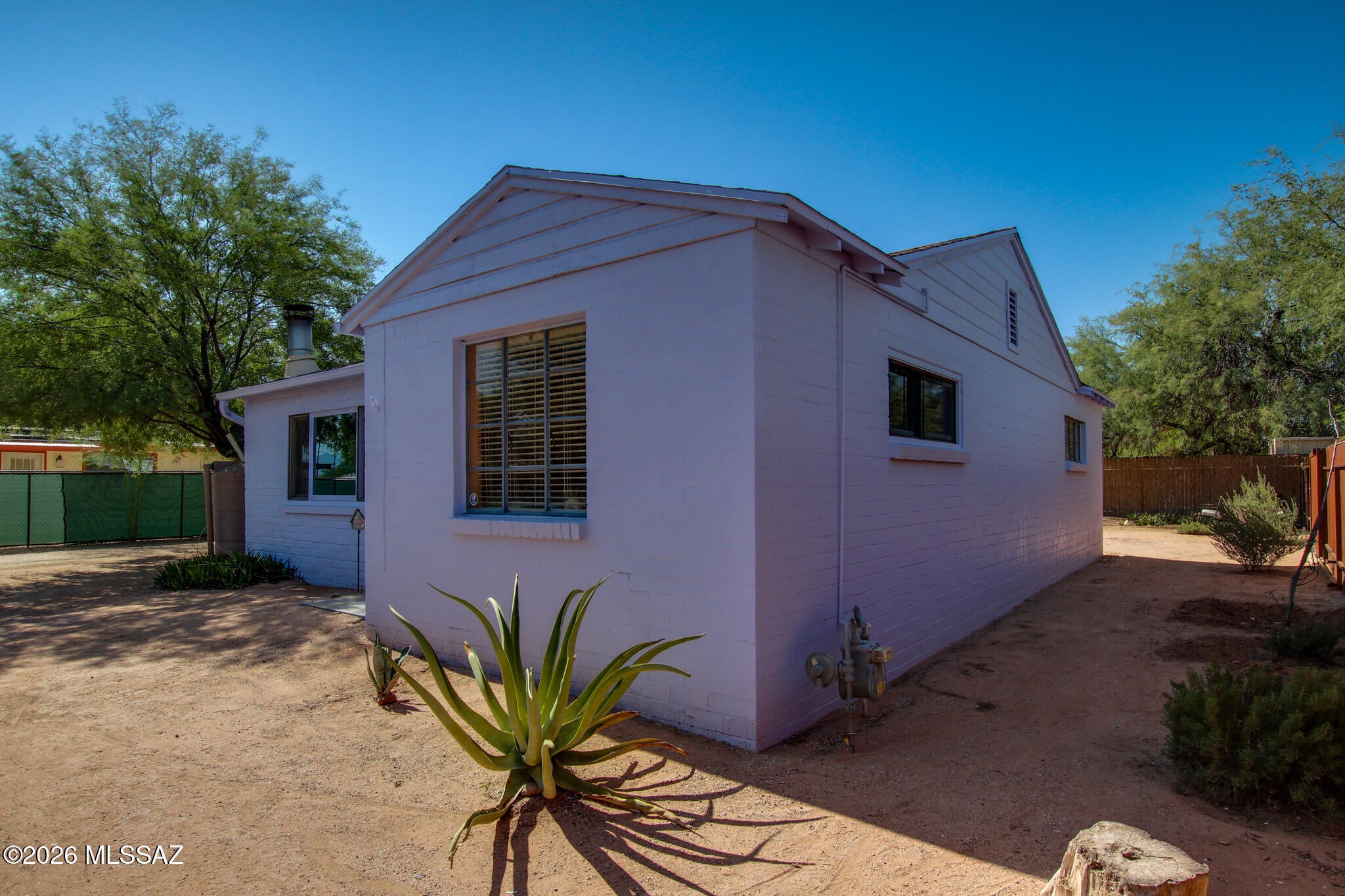 2536 E Sequoyah Street