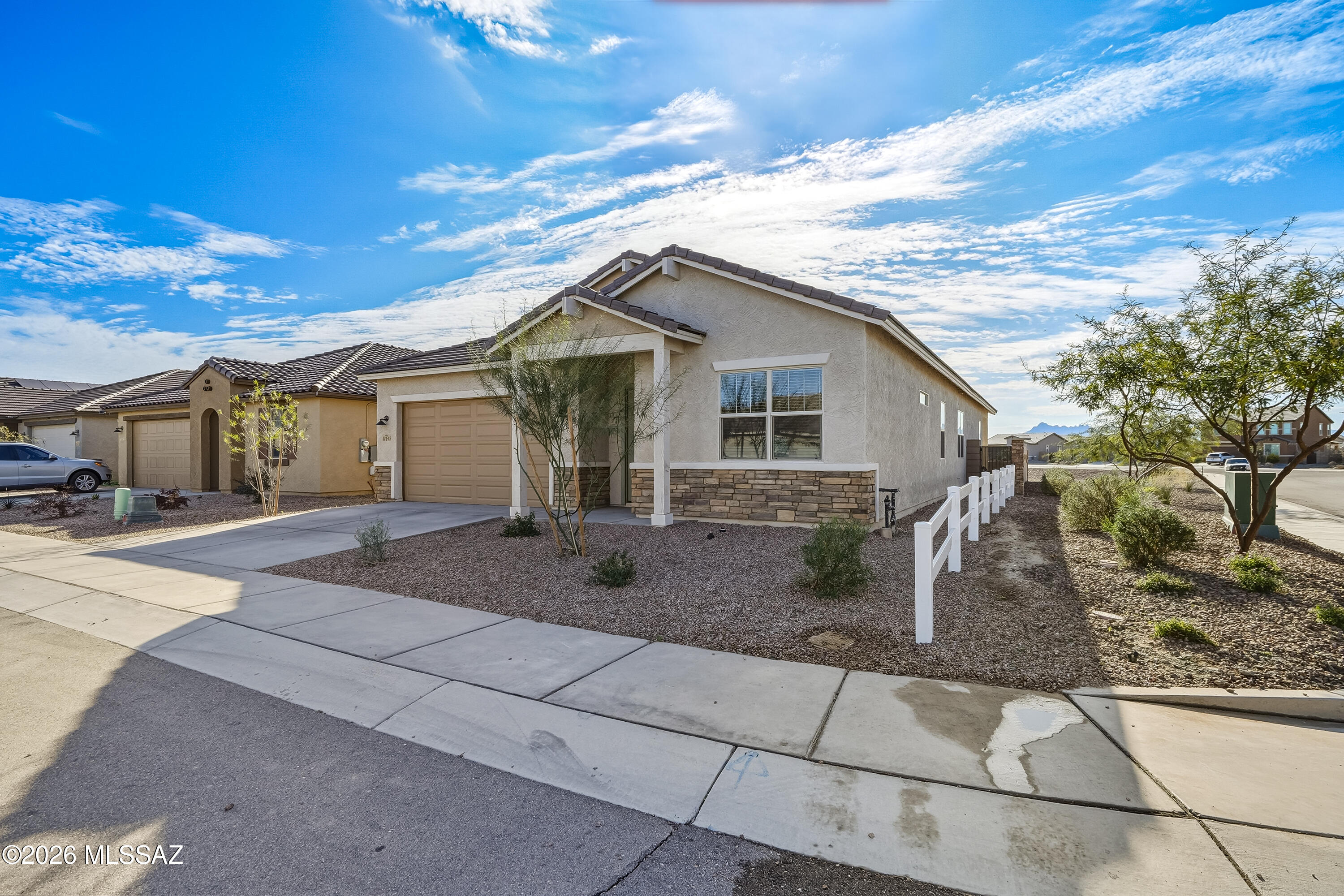 Gladden Farms Block 31 - Residential Lease