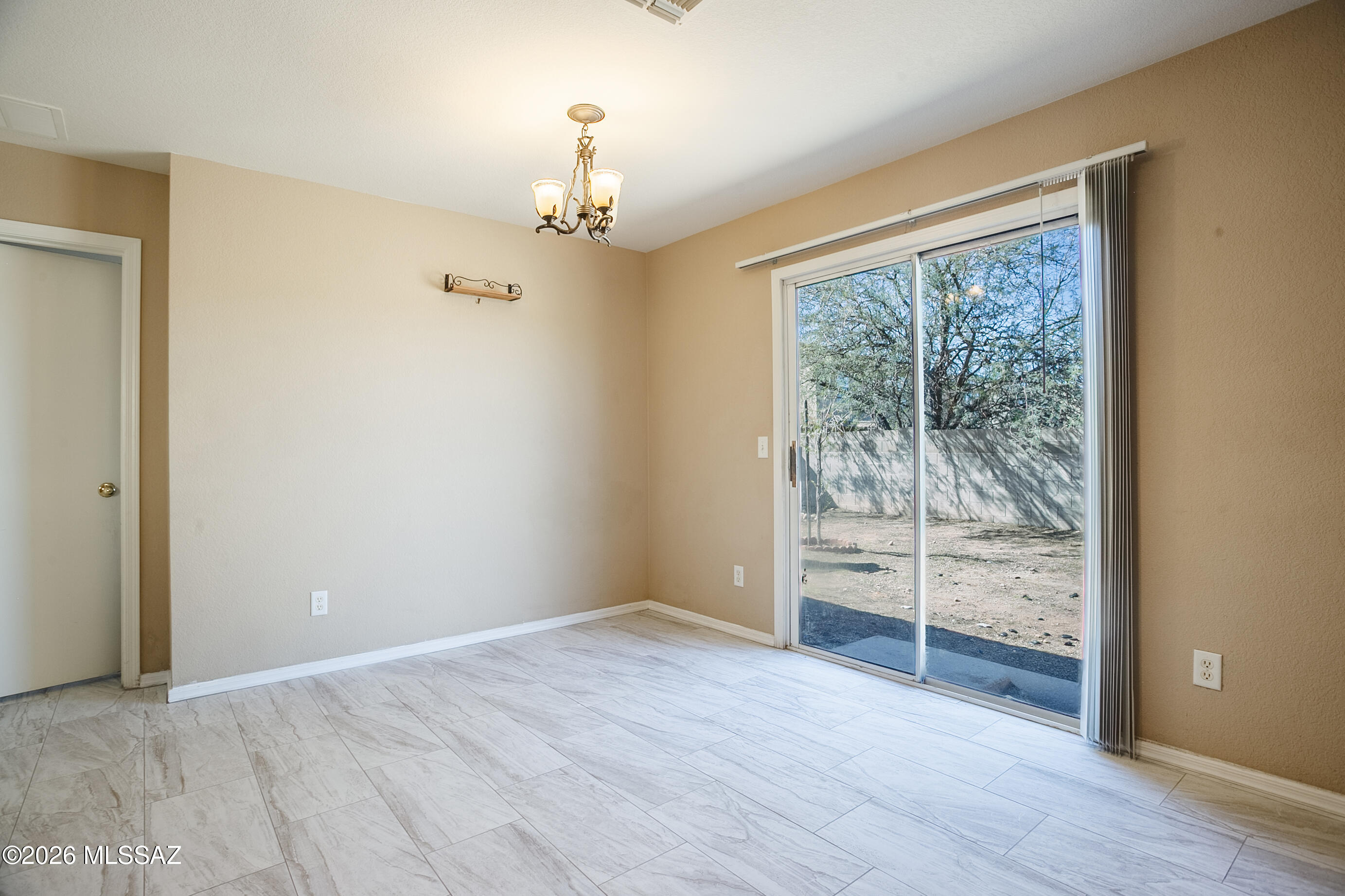 Arroyo Vista (1-166) - Residential