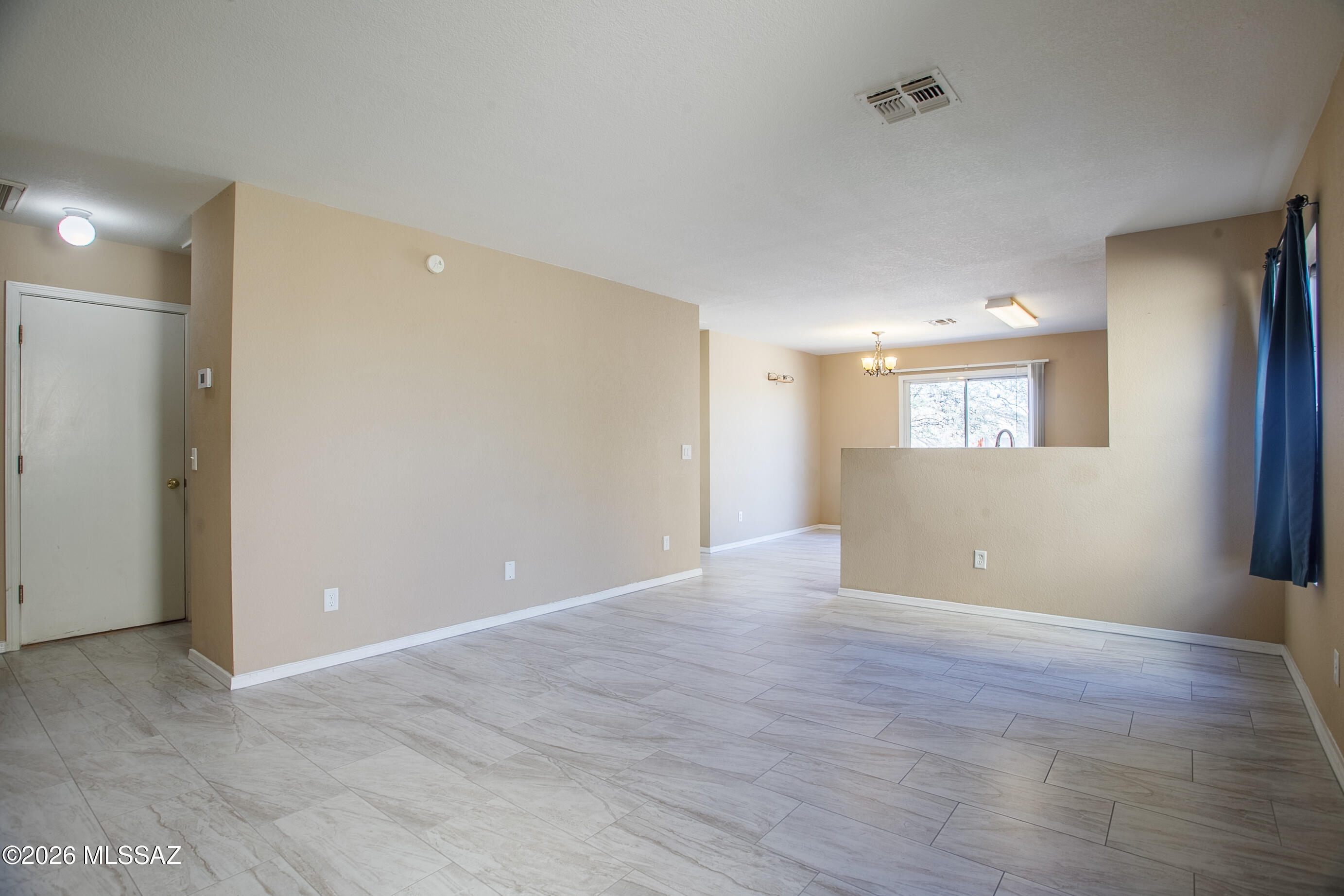 5596 S Monrovia Avenue