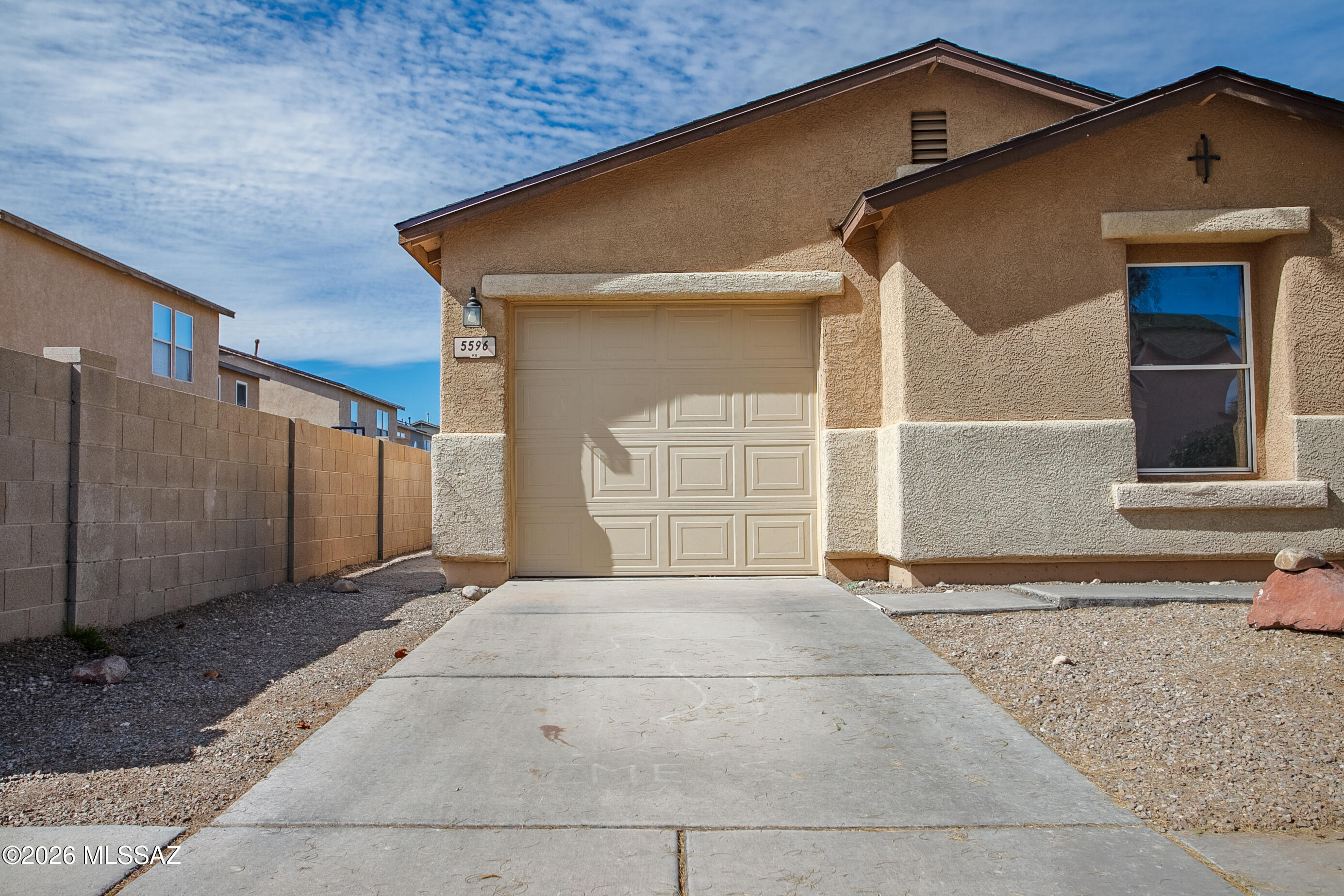 Arroyo Vista (1-166) - Residential
