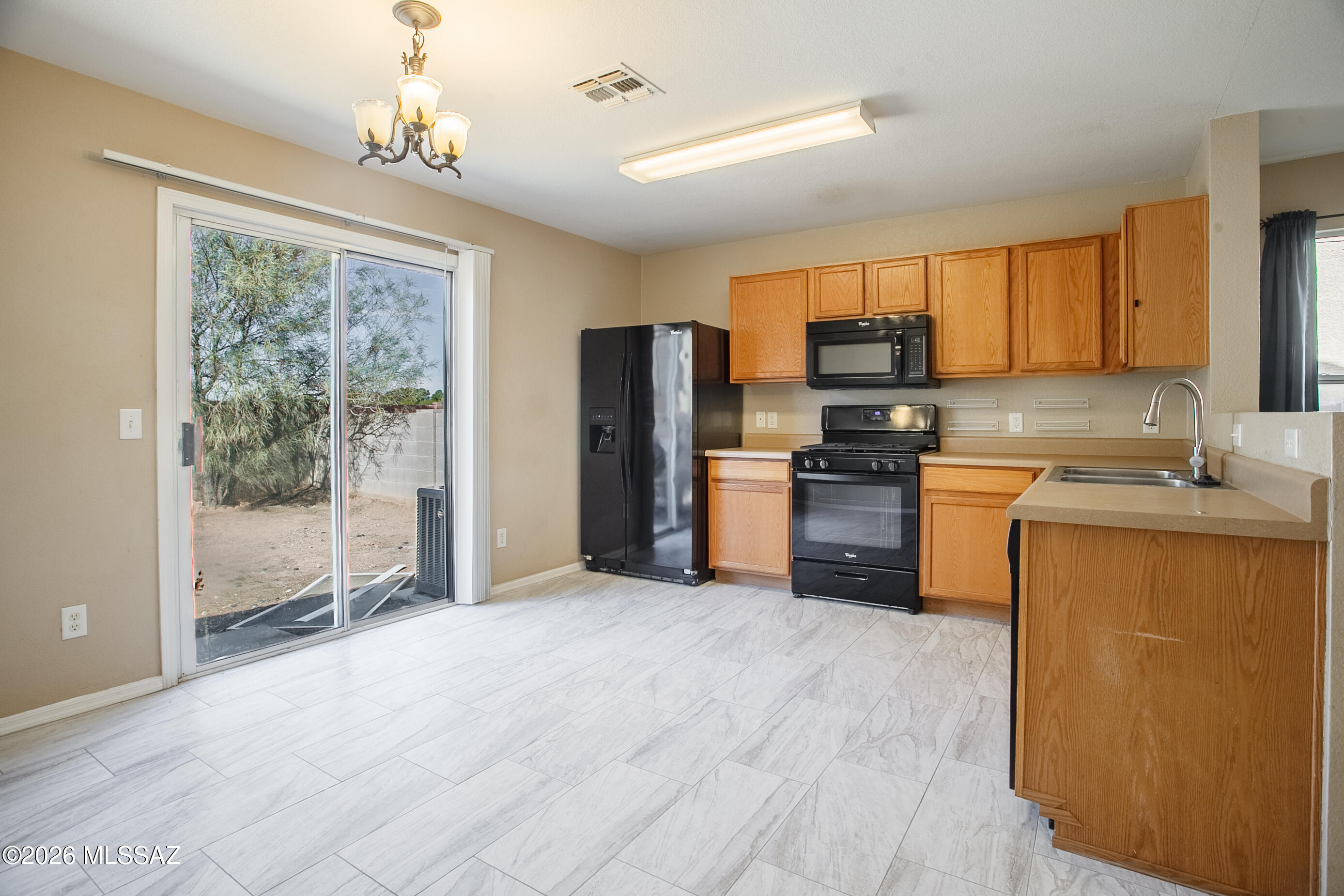 Arroyo Vista (1-166) - Residential