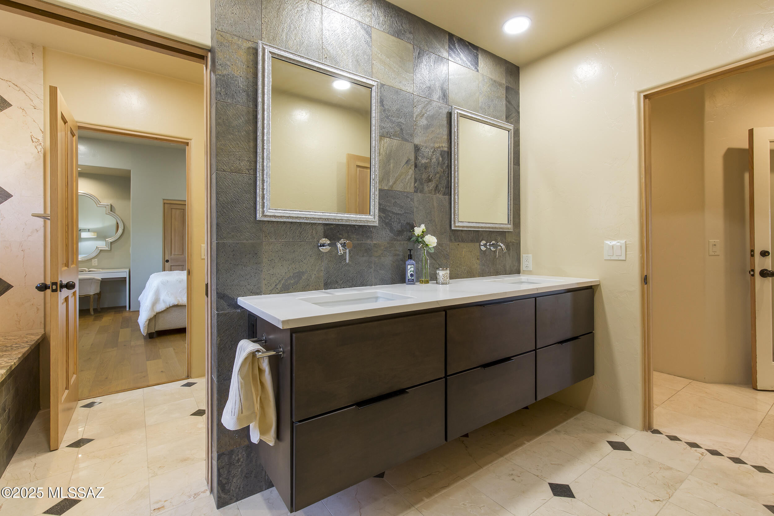 Colonia Del Sol (1-20) - Residential