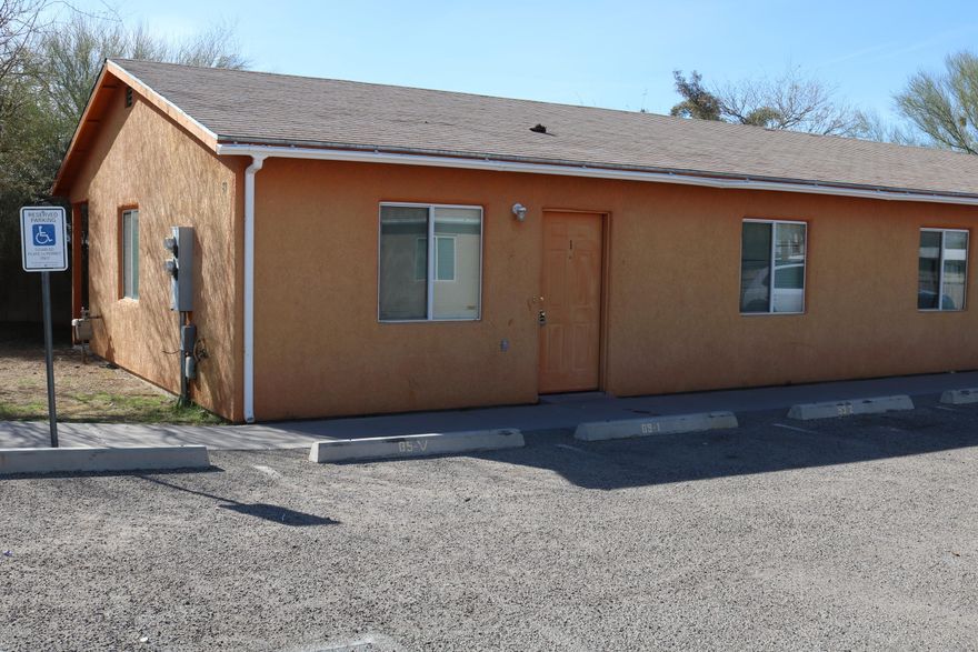 Charming, Southwest style 2 bedroom, 1 bath duplex.  Stained and scored colored concrete floors through-out. Kitchen features stained colored concrete counter tops with newer cabinets. Private covered patio. Washer and dryer hook-ups. Central AC to keep you cool and comfortable in the summer! Convenient to U of A, Pima CC
and Downtown.