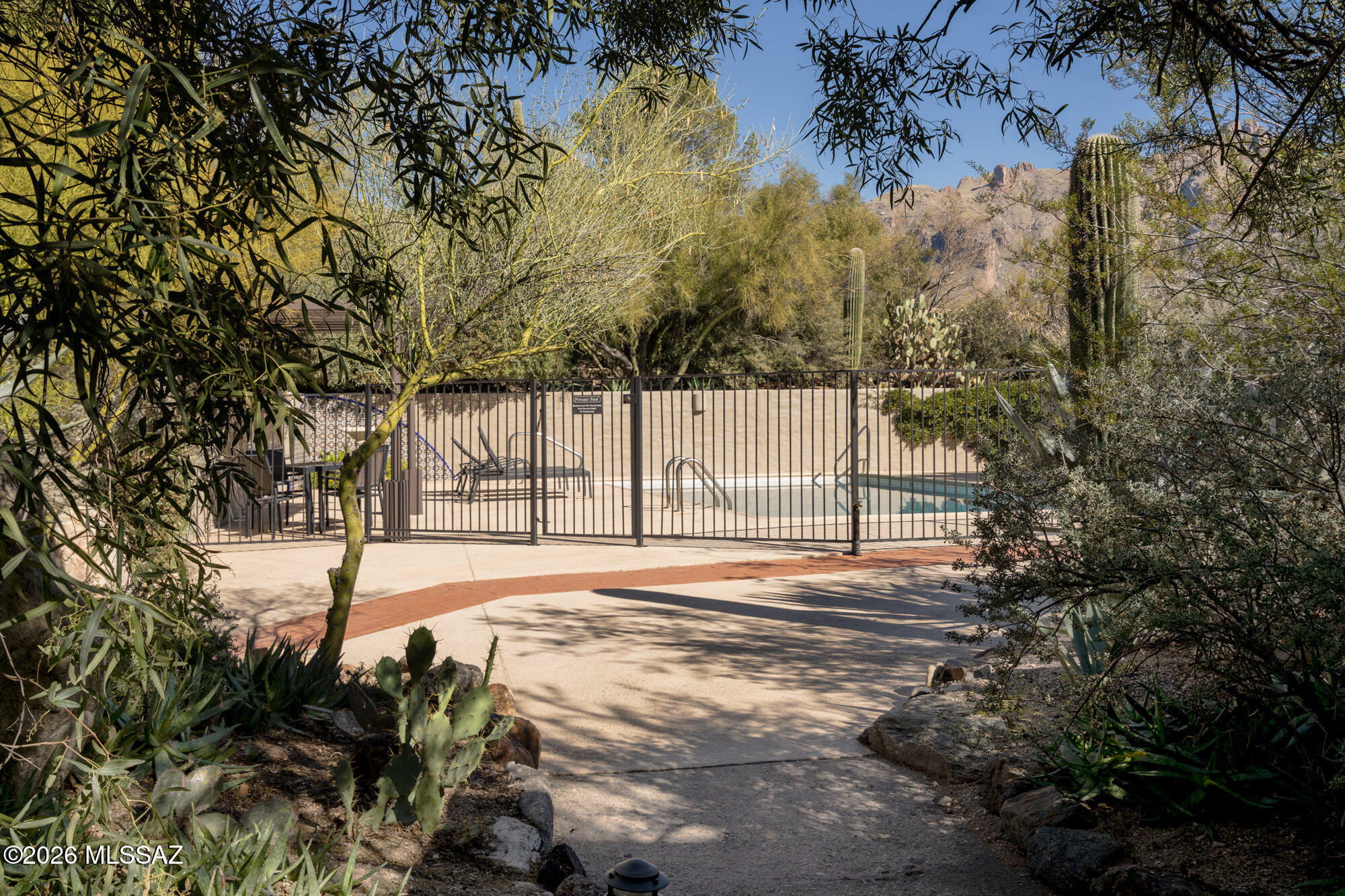 Posada Real Townhomes (1-16) - Residential