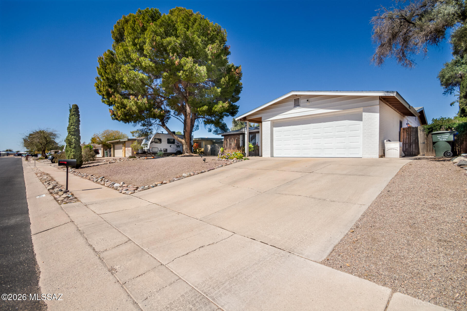 8933 E Pine Valley Drive