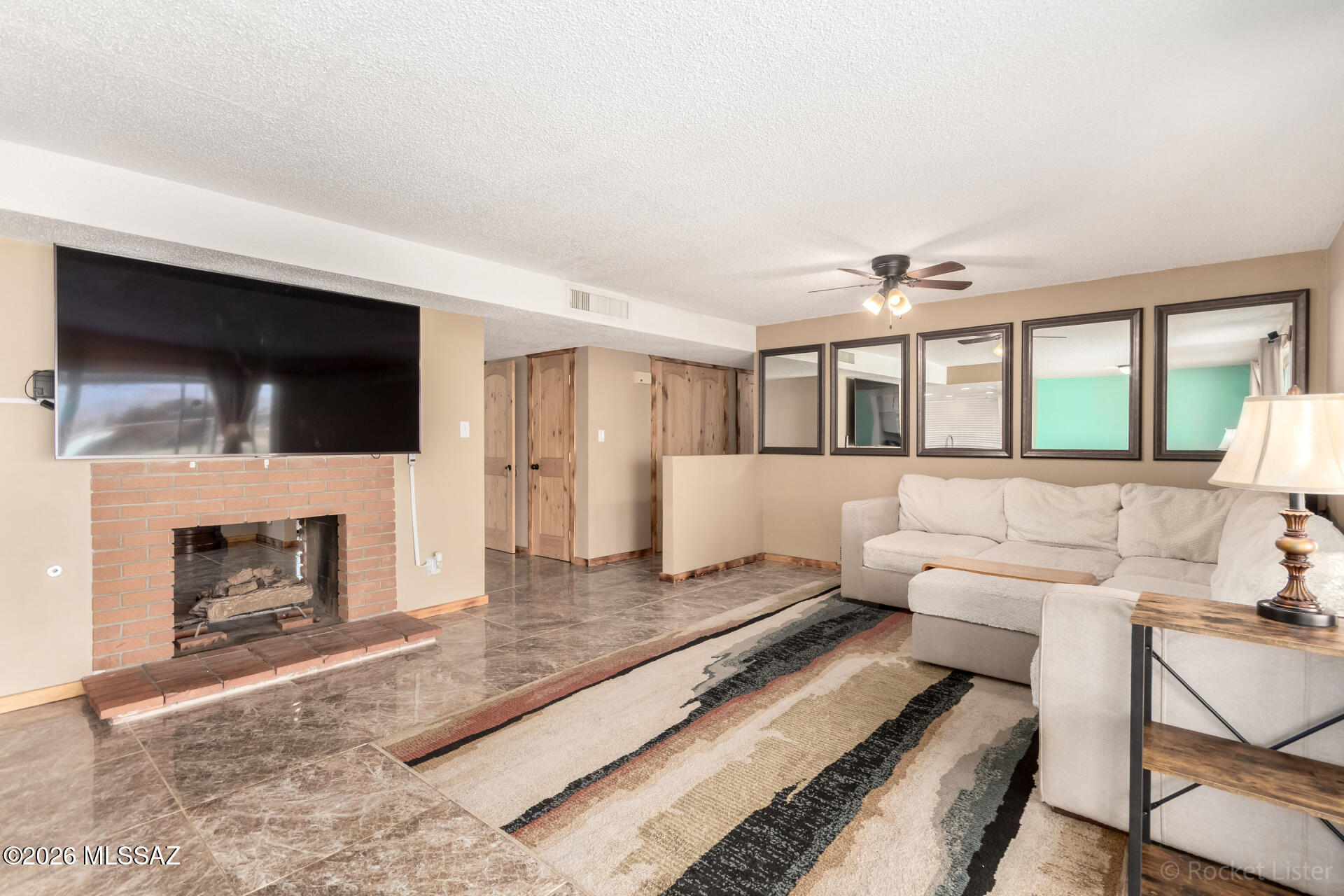 8933 E Pine Valley Drive