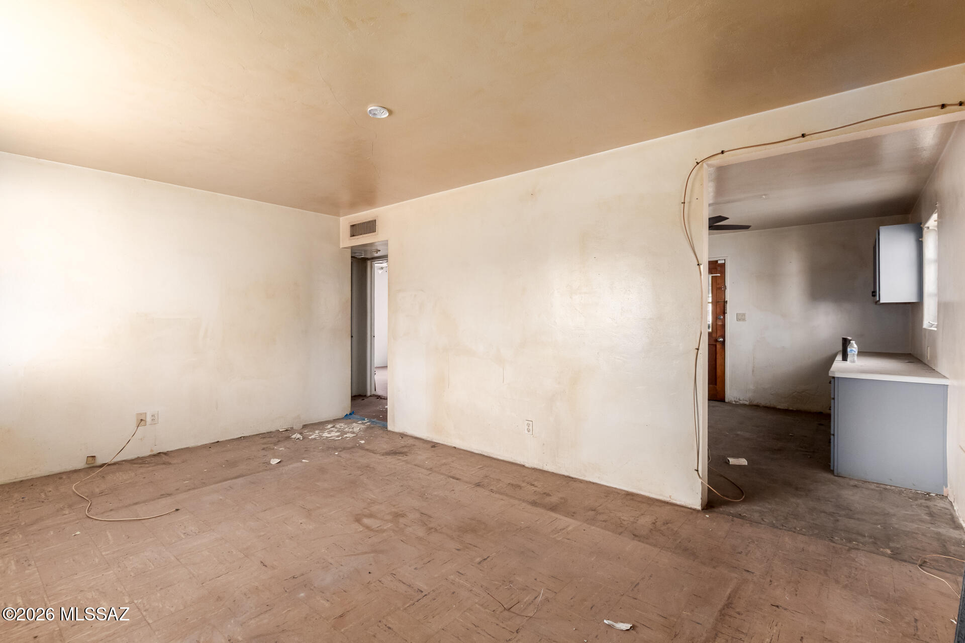 943 N Chrysler Drive