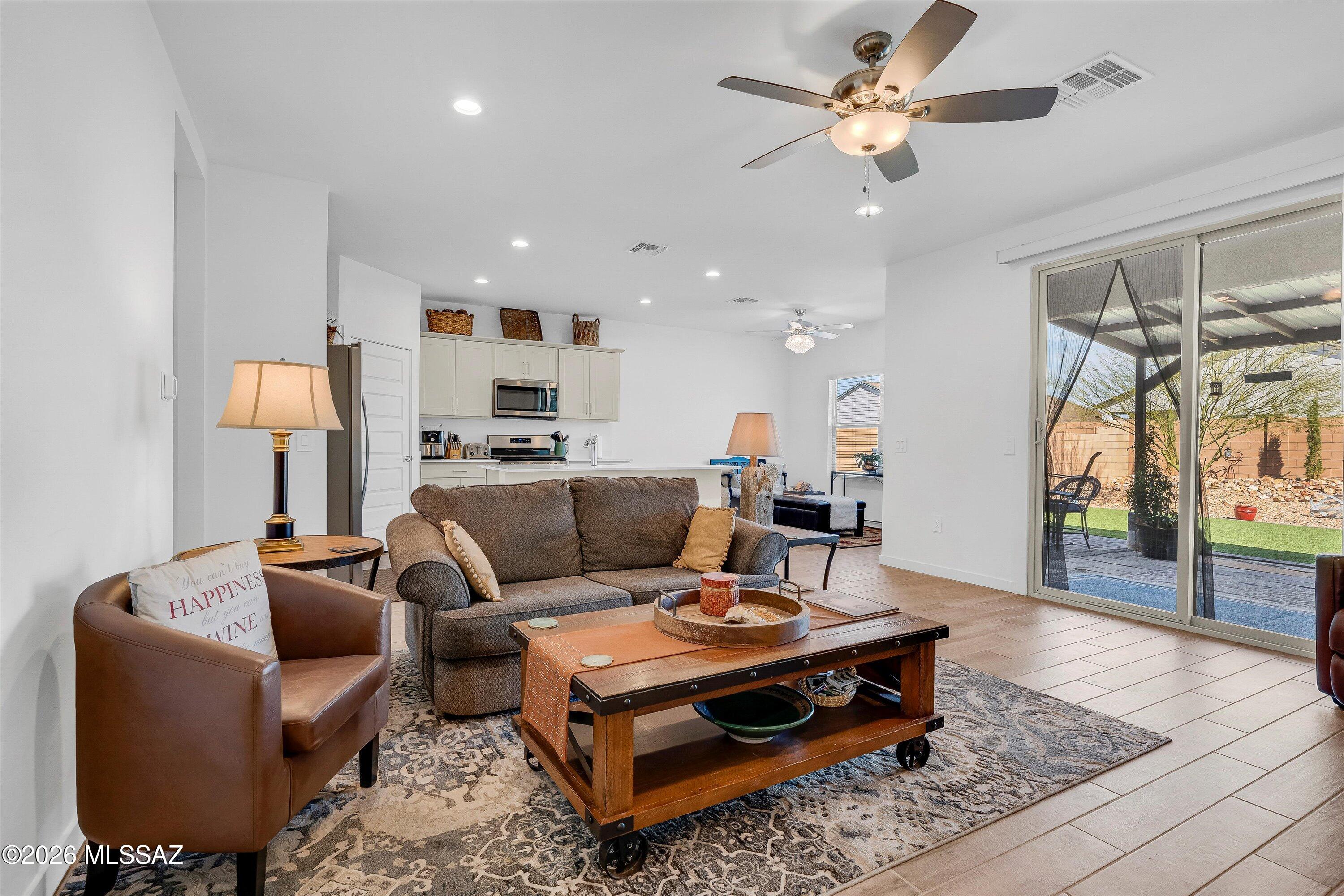 656 W Wilkinson Street