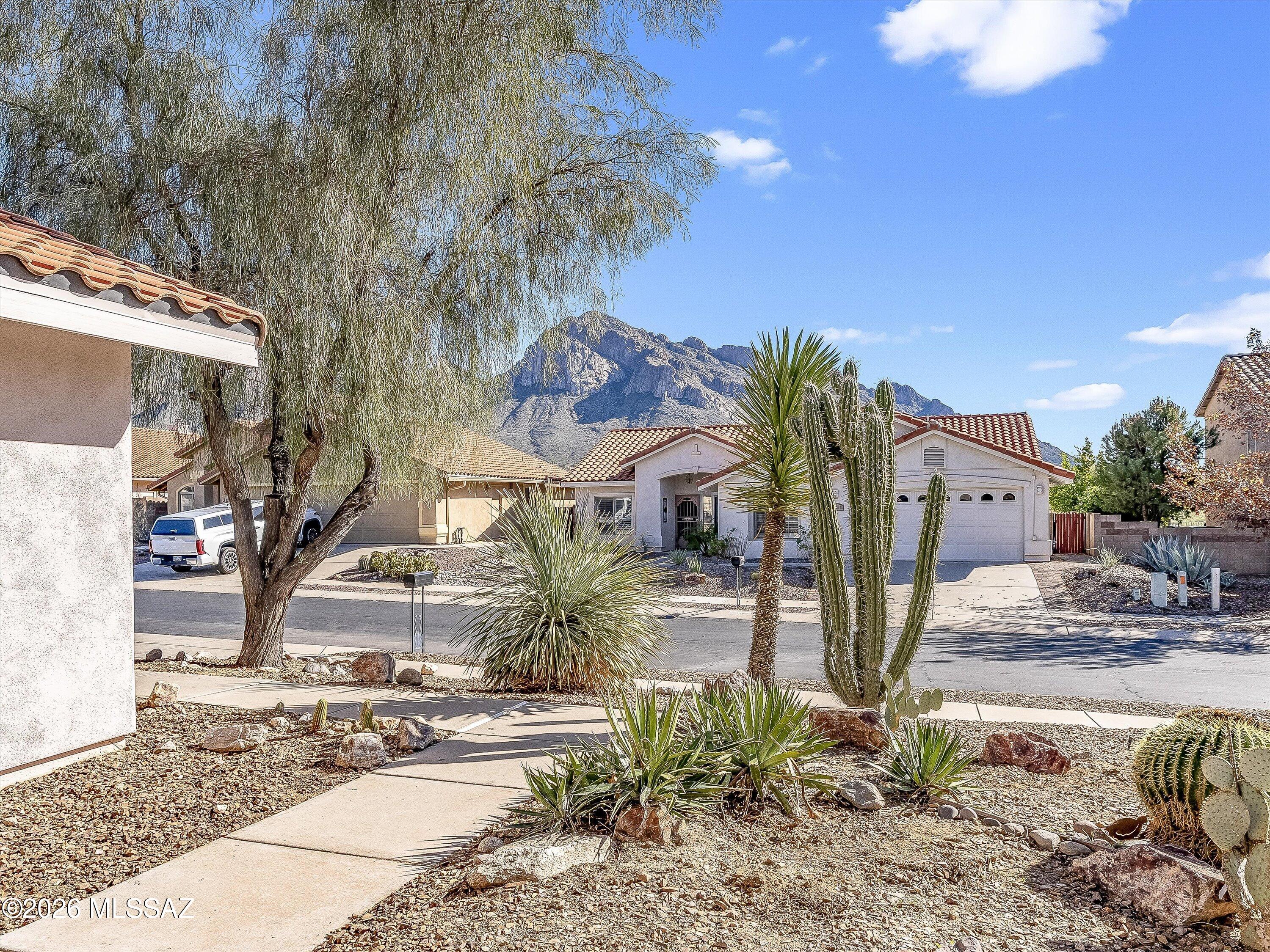 345 E Shore Cliff Place