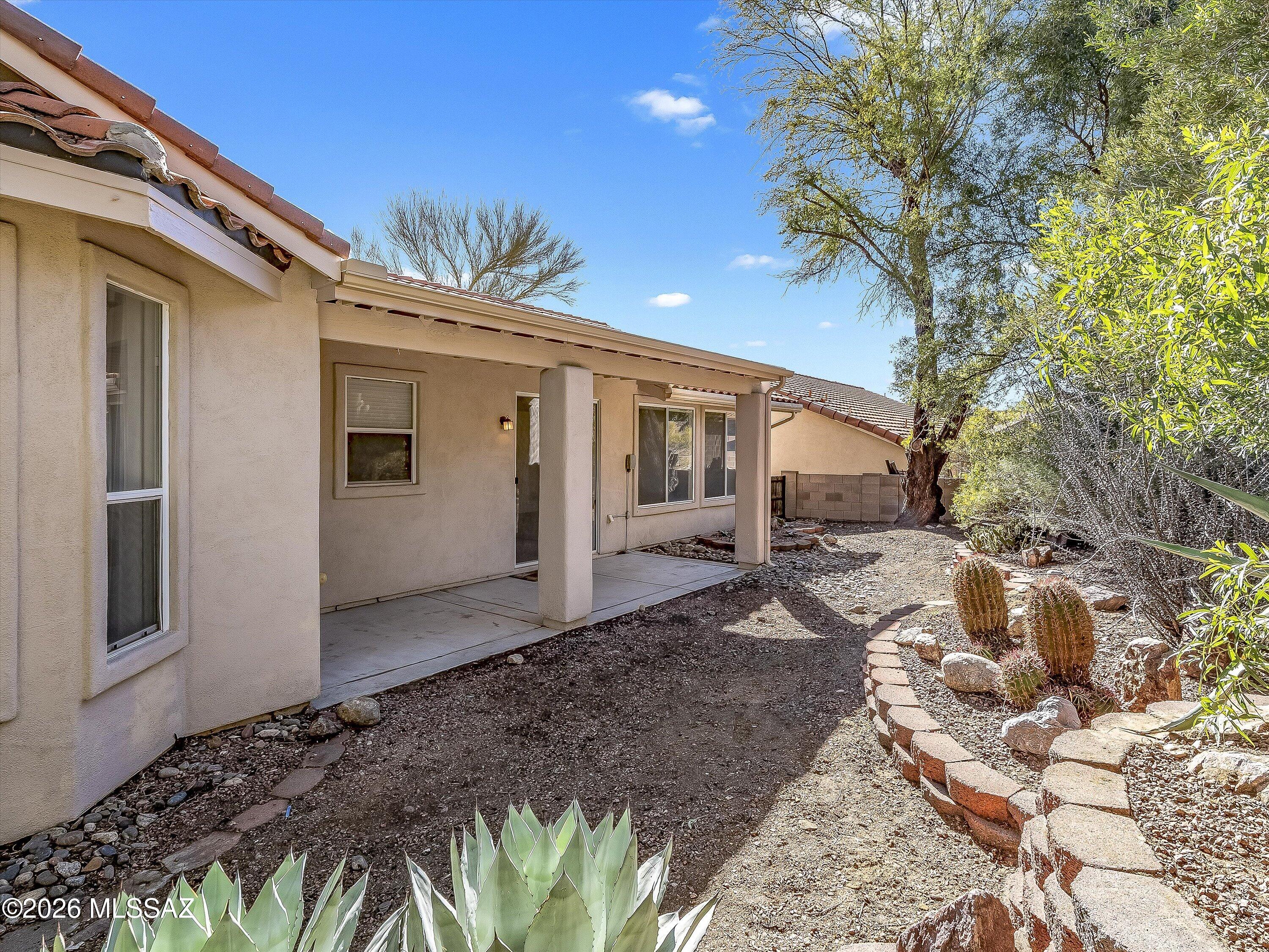 345 E Shore Cliff Place