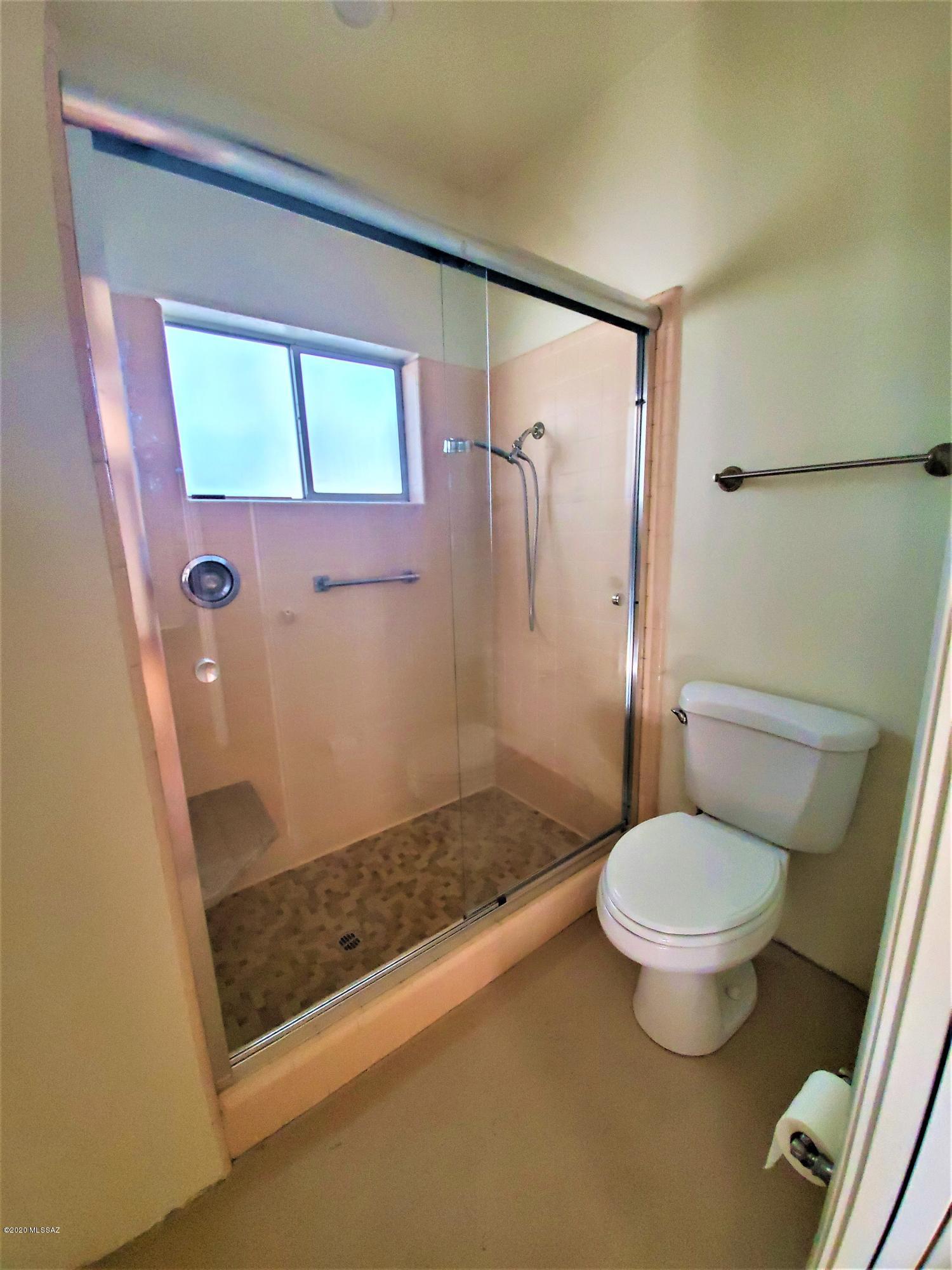 Jefferson Park Addition - Residential Lease