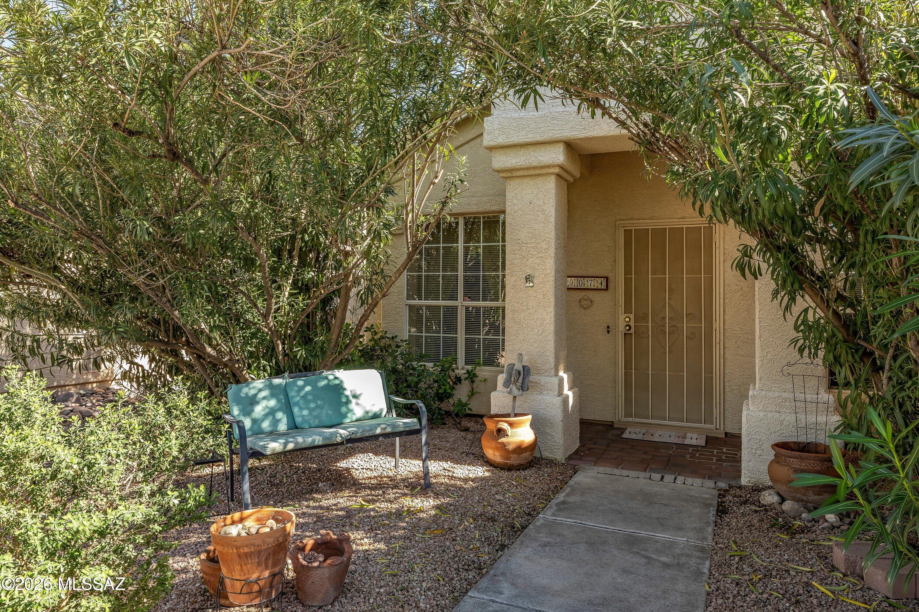 9074 N Safflower Lane