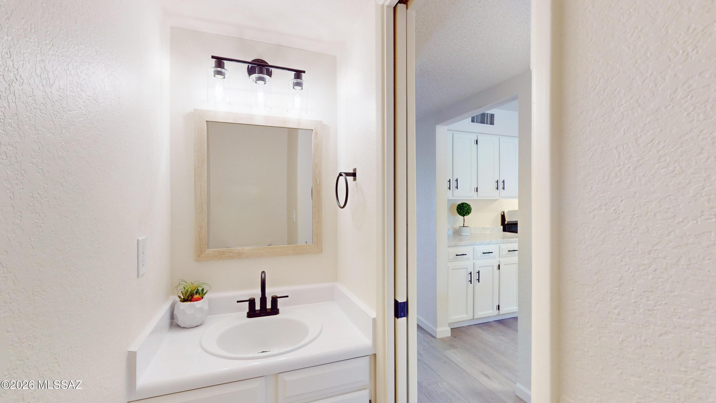 712 W Limberlost Drive 57