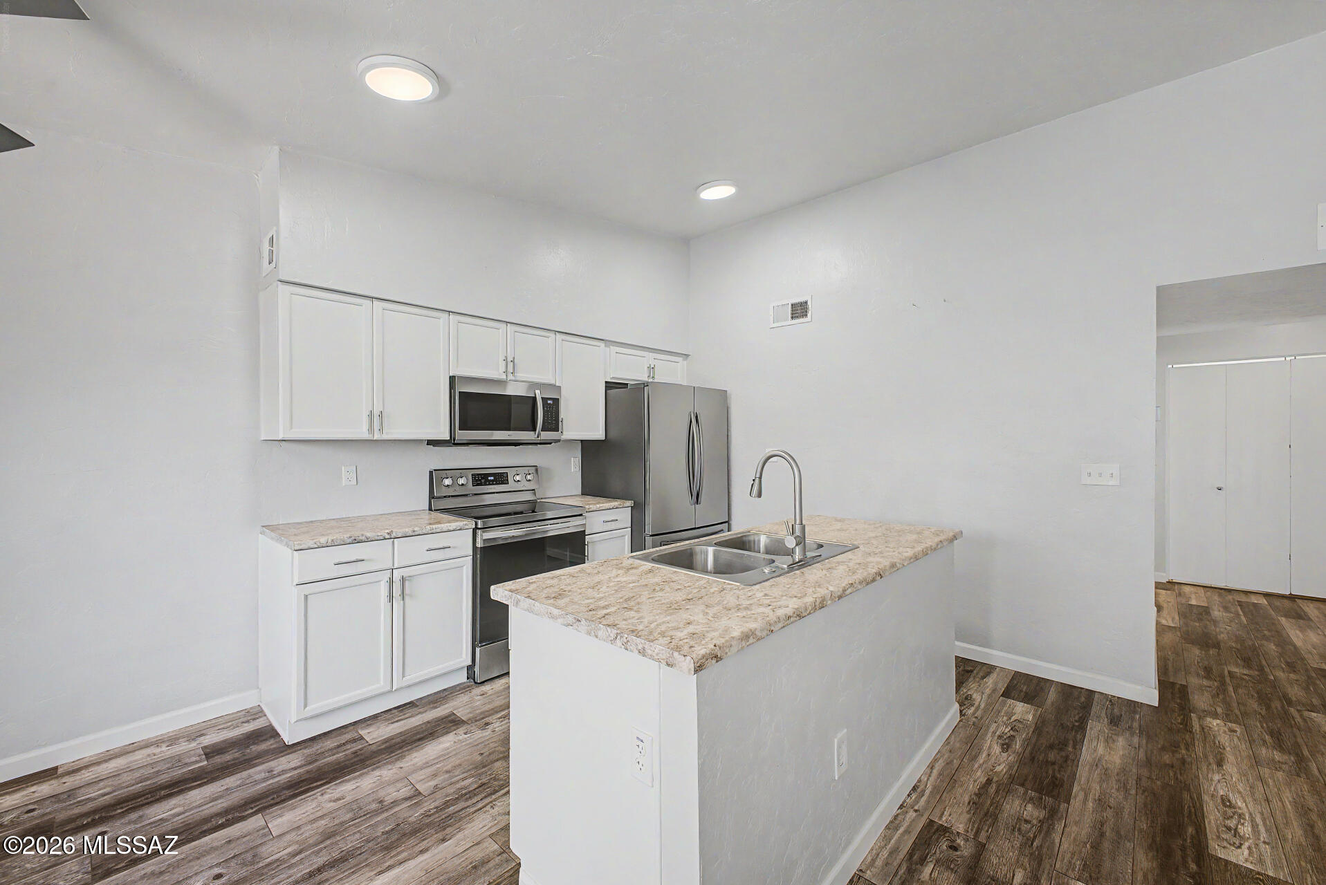 Kenyon Terrace (1-160) - Residential
