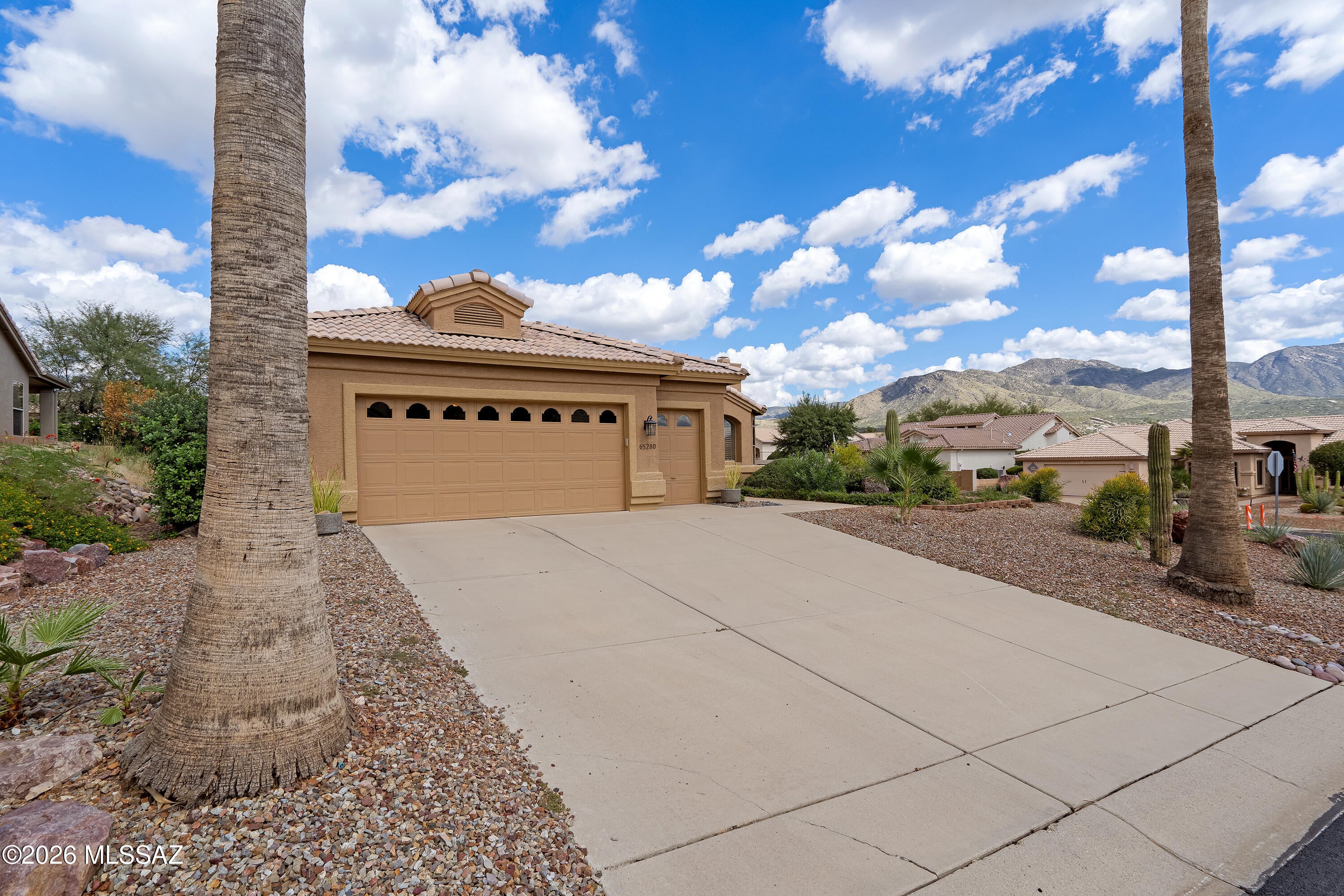 65280 E Rose Ridge Court