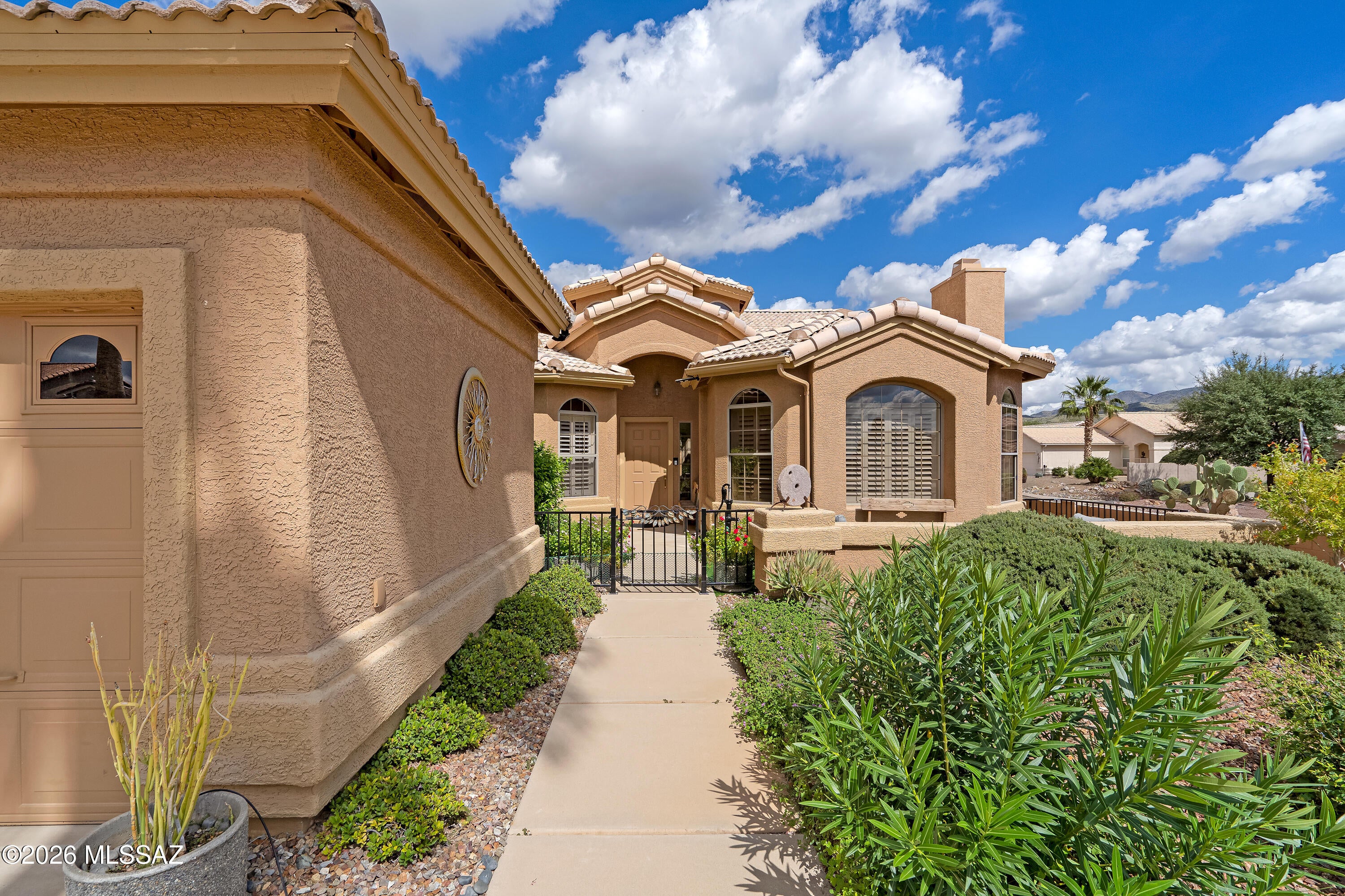 65280 E Rose Ridge Court
