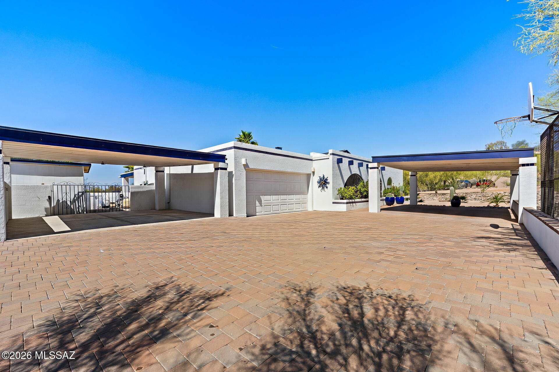 4581 N Avenida Del Cazador