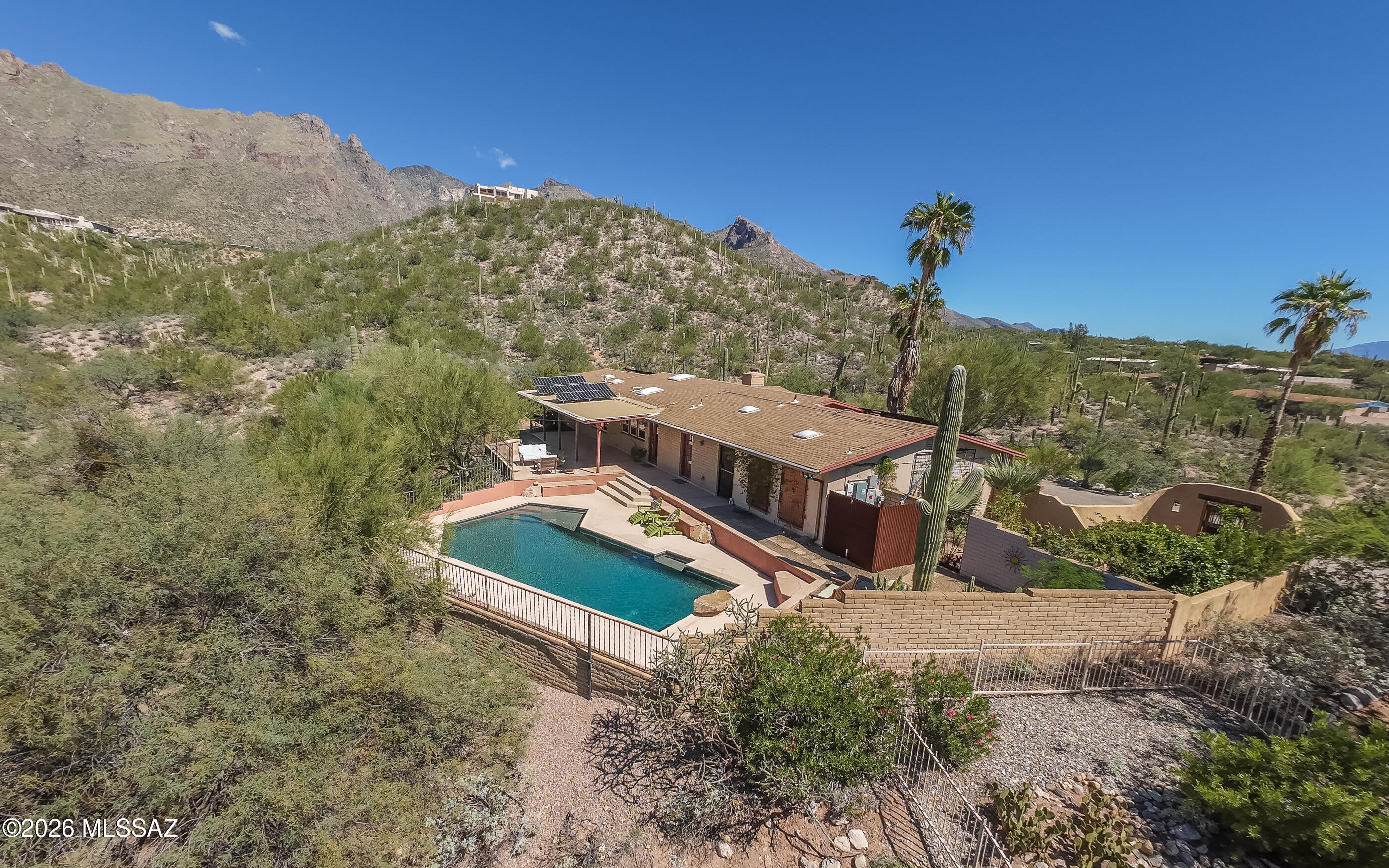 6851 N Quartzite Canyon Place